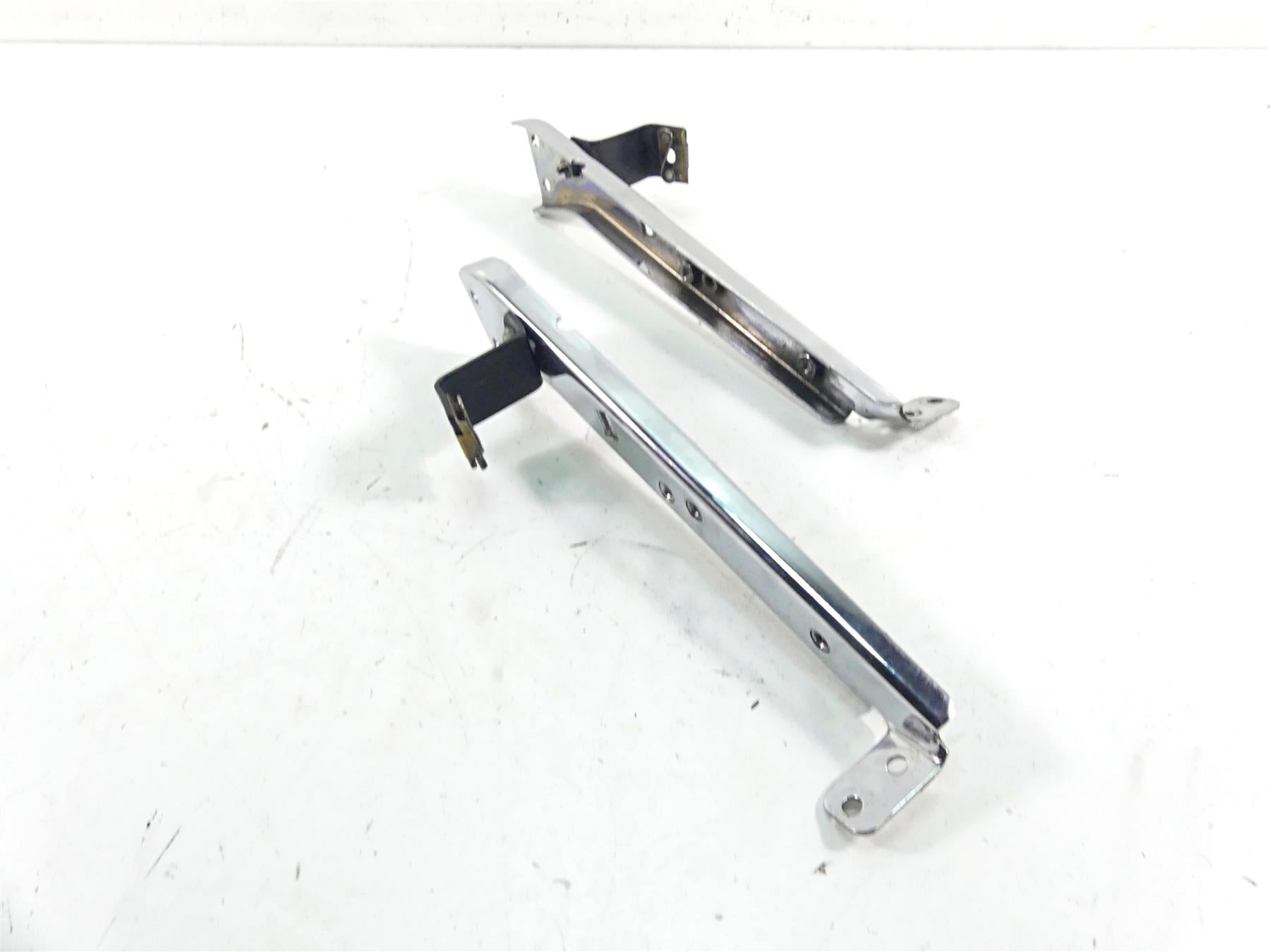 2006 Harley Touring FLHTCU SE E-Glide Saddlebag Support Bracket Set 90718-95A {{ shop.shopifyCountryName }} - Mototech271