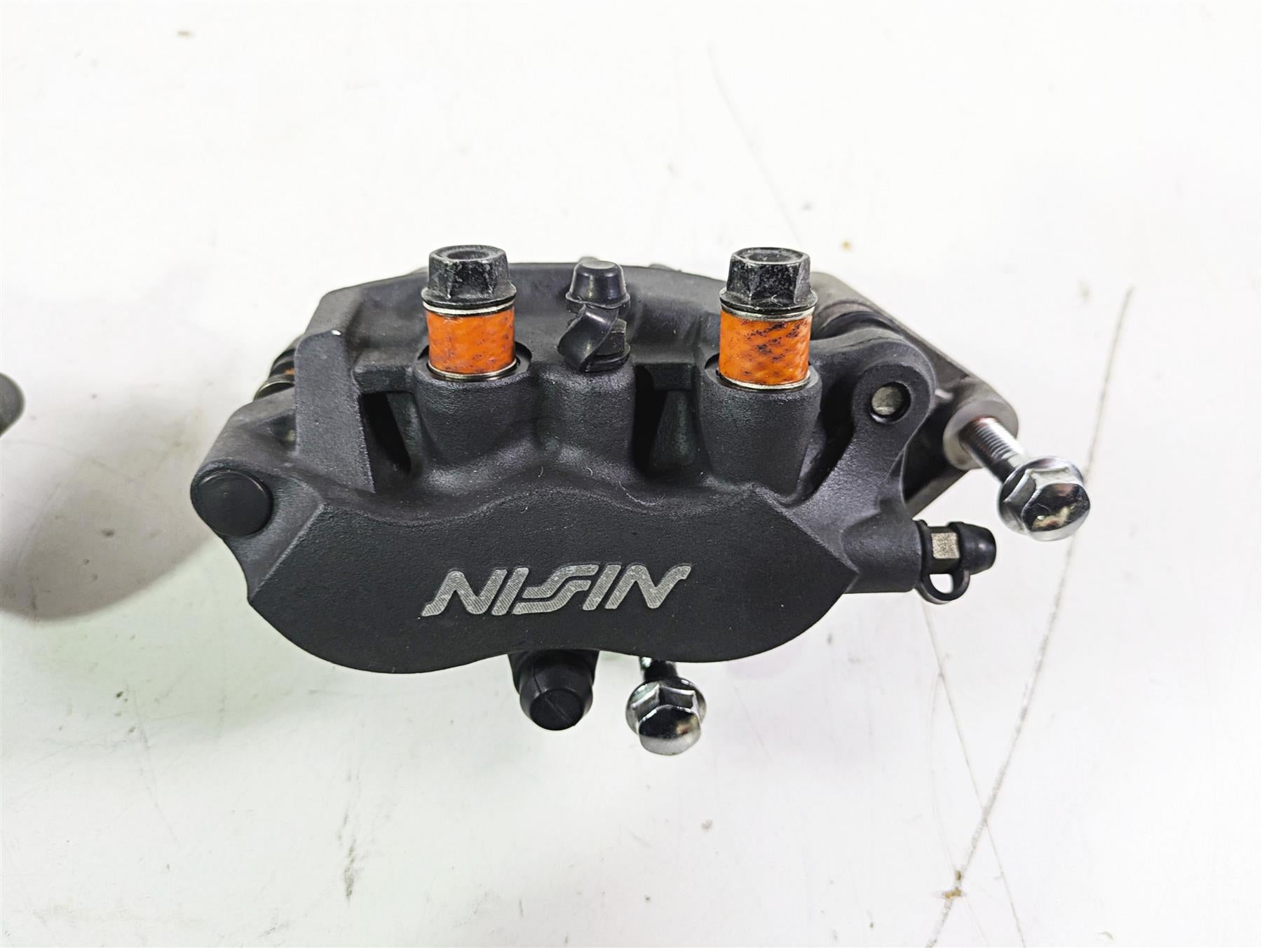 2002 Honda V-Twin VTX1800 C Nissin Front Brake Caliper Set 45150-MCH-006 {{ shop.shopifyCountryName }} - Mototech271