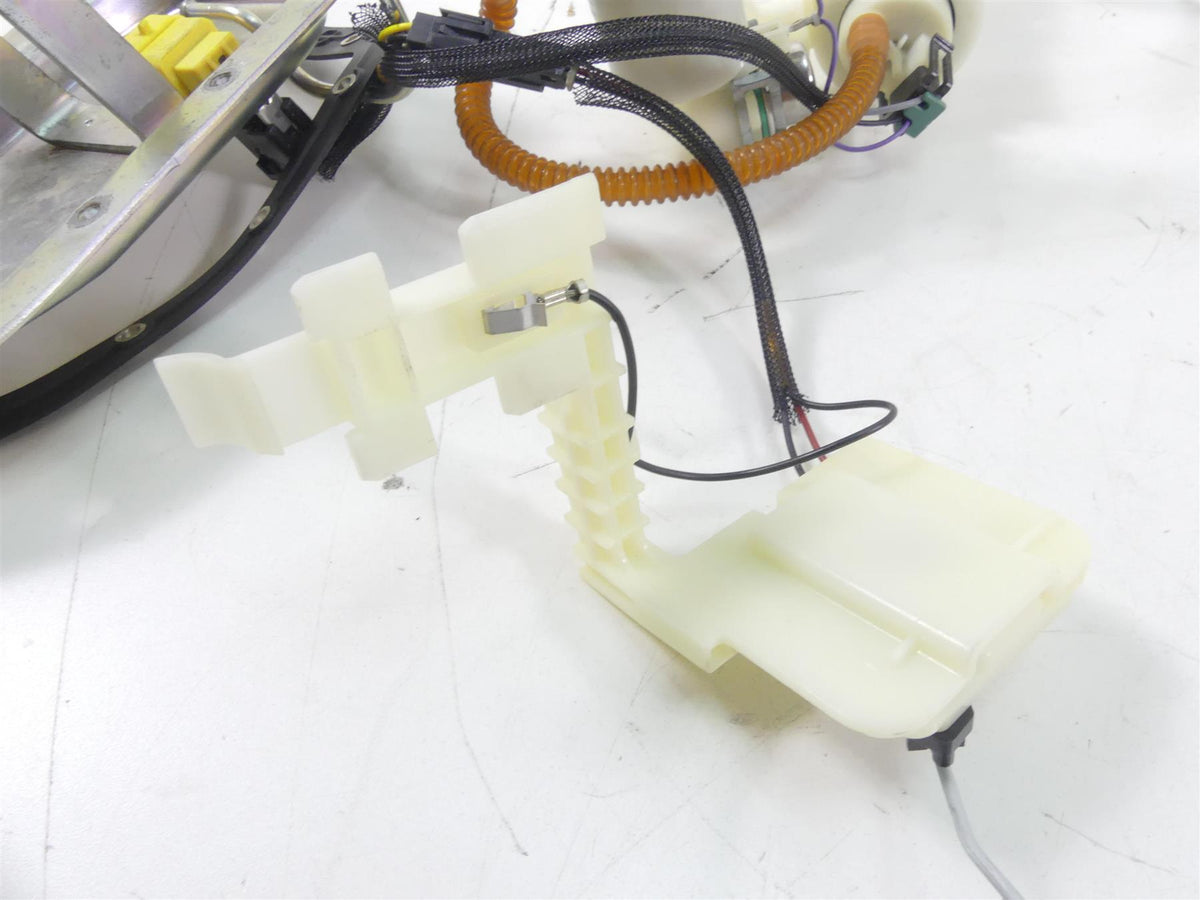 2009 Harley FXDL Dyna Low Rider Fuel Gas Pump & Sending Unit -Tested 75218-04D {{ shop.shopifyCountryName }} - Mototech271