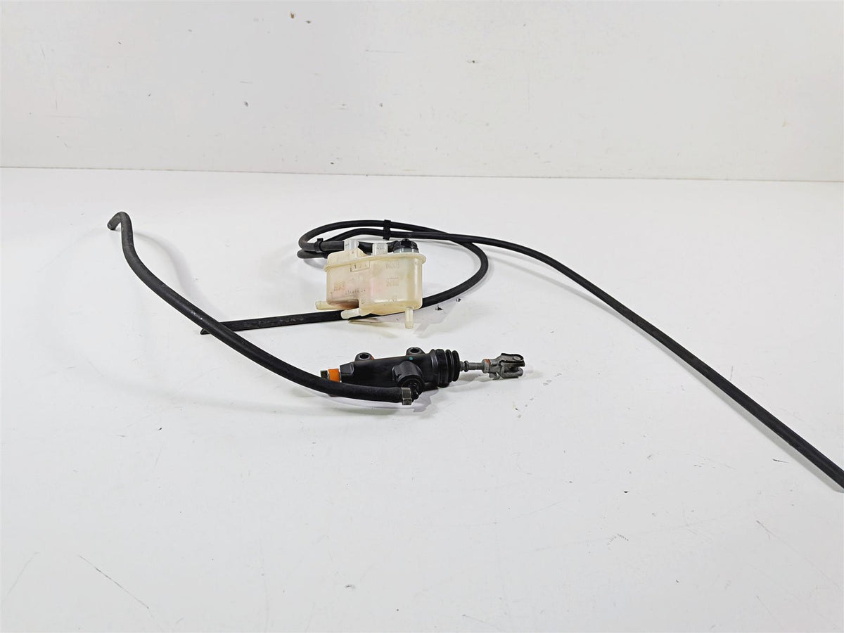 2002 BMW K1200LT 89V3 FTE Rear Brake Master Cylinder 34317650749 {{ shop.shopifyCountryName }} - Mototech271