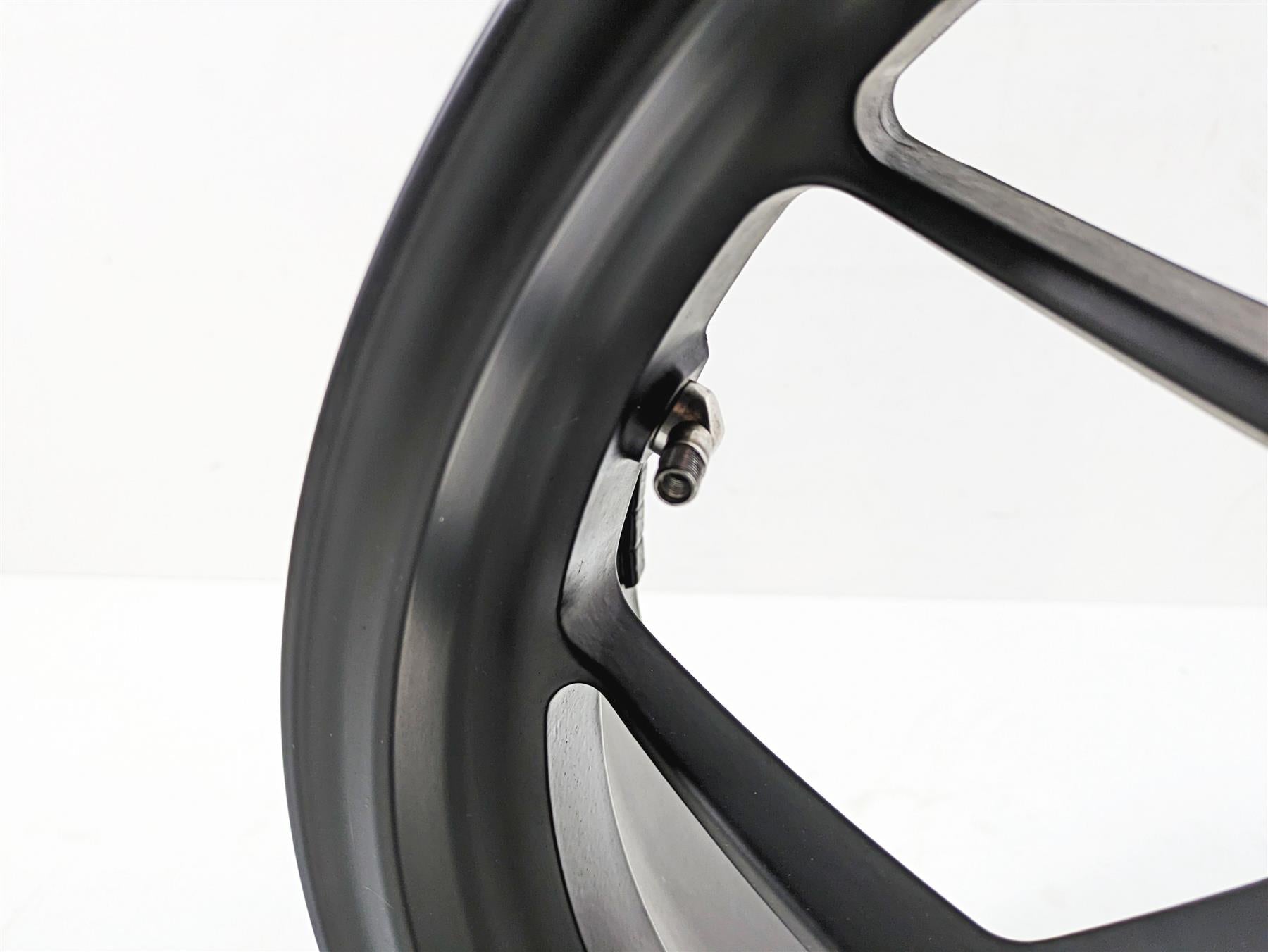 2013 MV Agusta F3 675 ERA Straight 17x5.5 Rear Wheel Rim 80A0B4444 {{ shop.shopifyCountryName }} - Mototech271