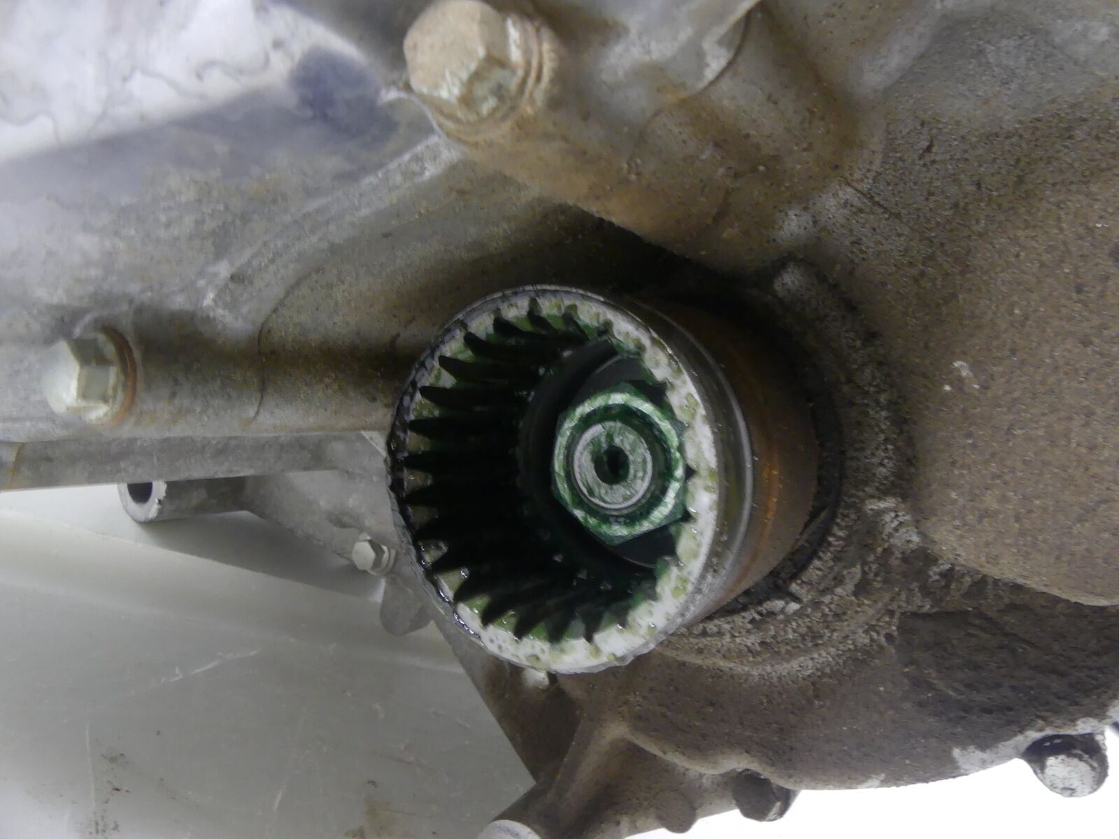 2018 Yamaha YXZ1000 R EPS Transmission Gear Box - 605Mi Only 2HC-17542-00-00 {{ shop.shopifyCountryName }} - Mototech271