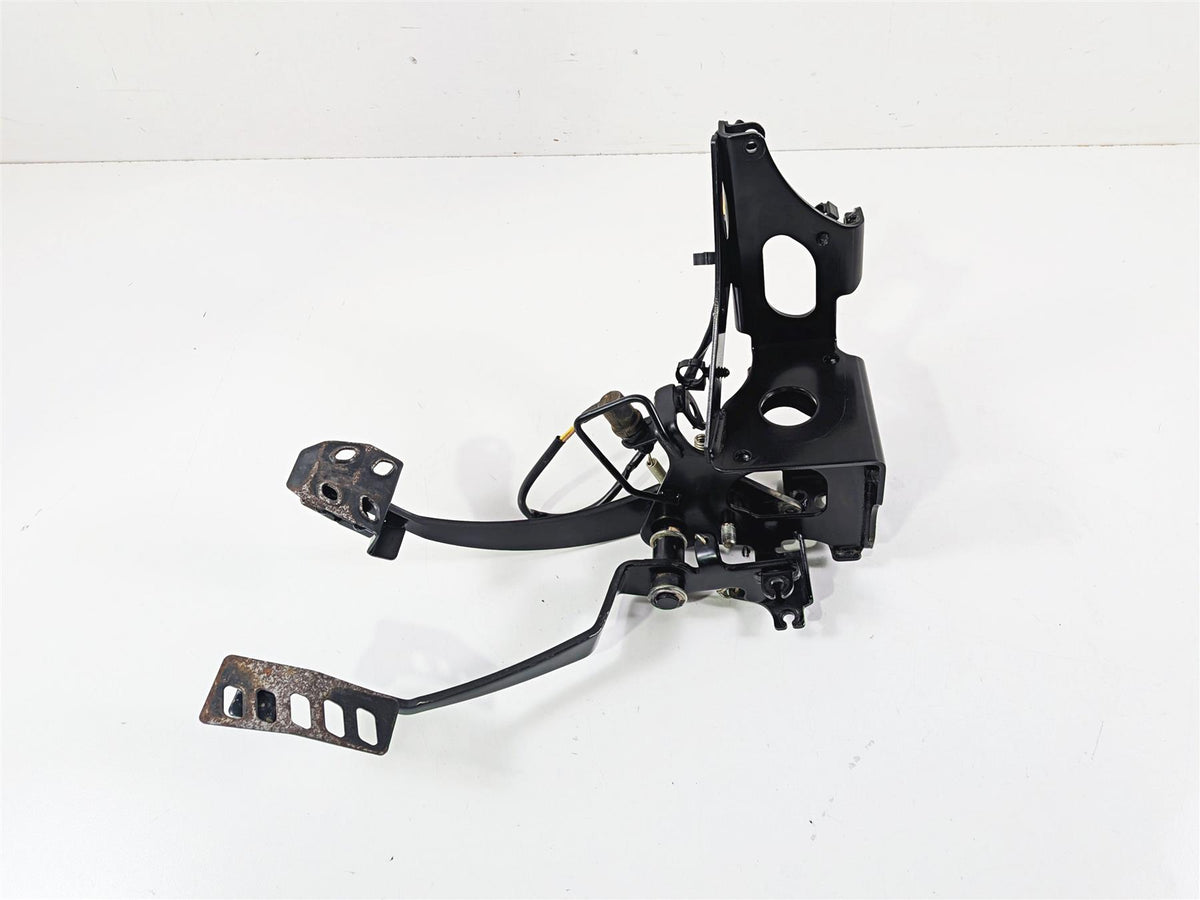 2017 Yamaha YXZ1000R EPS SS Foot Brake Accelerate Pedal Set B57-F2548-00-00 {{ shop.shopifyCountryName }} - Mototech271