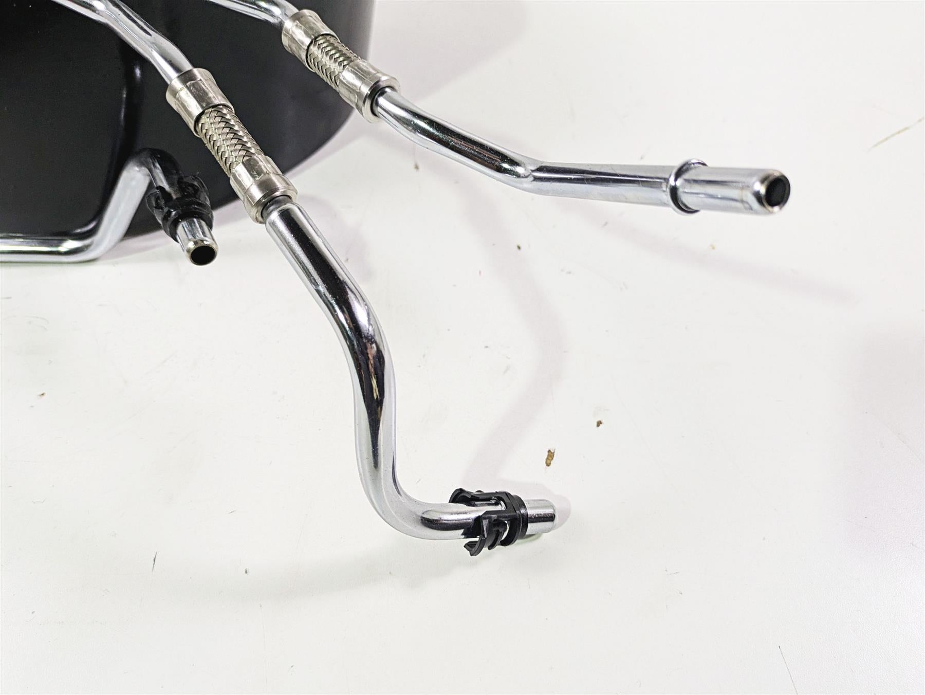 2014 Harley FLS Softail Slim Oil Tank Reservoir & Hoses Set - Read 62492-01A {{ shop.shopifyCountryName }} - Mototech271