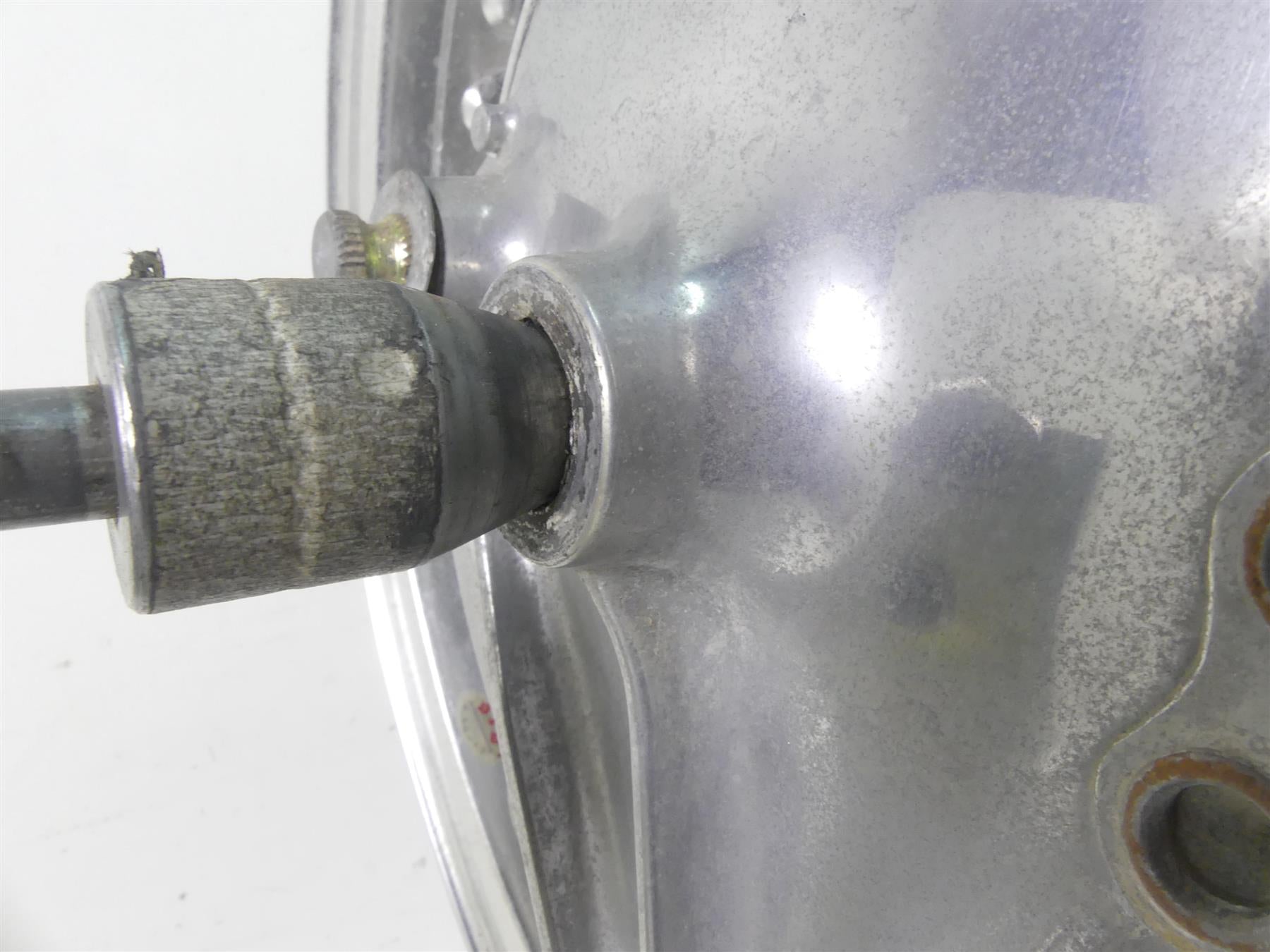 1977 Honda CB750 A Four Hondamatic Rear 2.5x17 Wheel Rim -Read 42701-371-003 {{ shop.shopifyCountryName }} - Mototech271