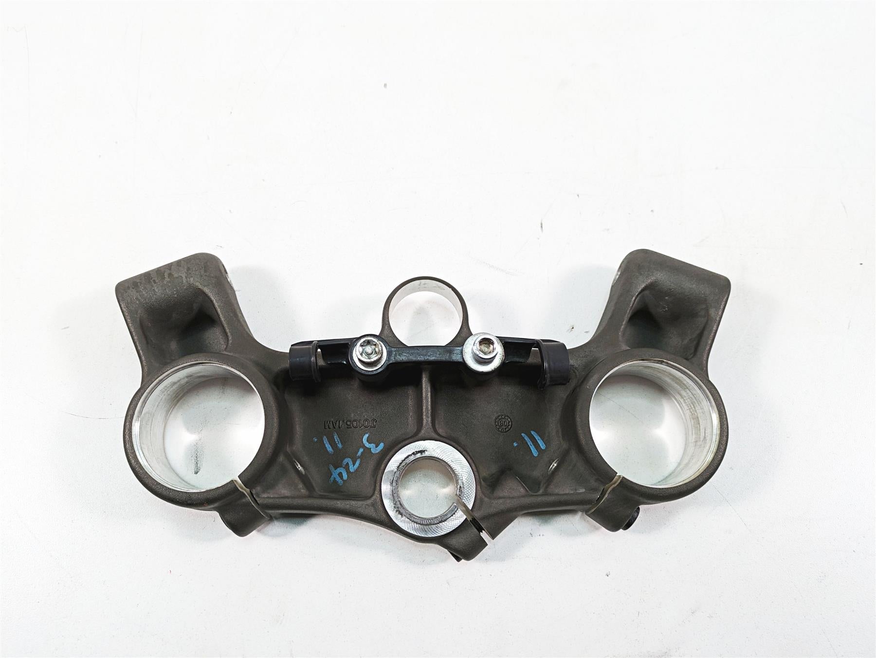2008 Buell 1125 R Upper Triple Tree Signature Steering Clamp 54mm J0105.1AMYCP {{ shop.shopifyCountryName }} - Mototech271