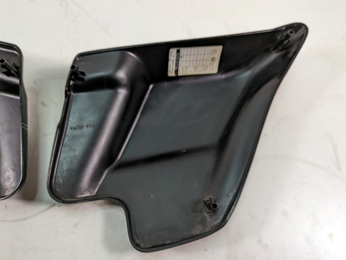 2006 Harley Touring FLHTCUI Electra Glide Vivid Black Side Cover Fairin 66670-97 {{ shop.shopifyCountryName }} - Mototech271