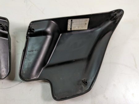 2006 Harley Touring FLHTCUI Electra Glide Vivid Black Side Cover Fairin 66670-97 {{ shop.shopifyCountryName }} - Mototech271