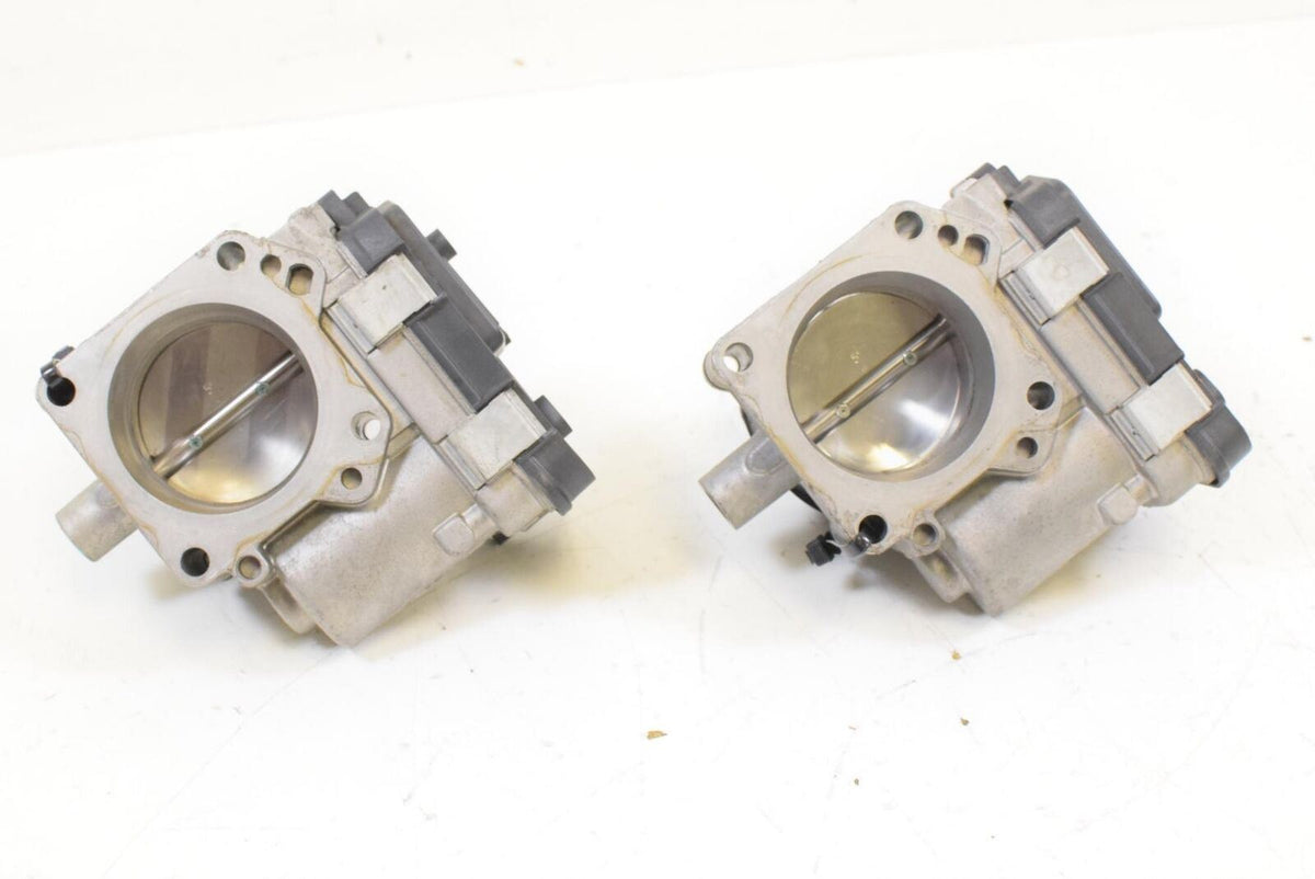 2015 Ducati Hypermotard 821 SP Throttle Body Bodies Fuel Injectors 28240903A {{ shop.shopifyCountryName }} - Mototech271