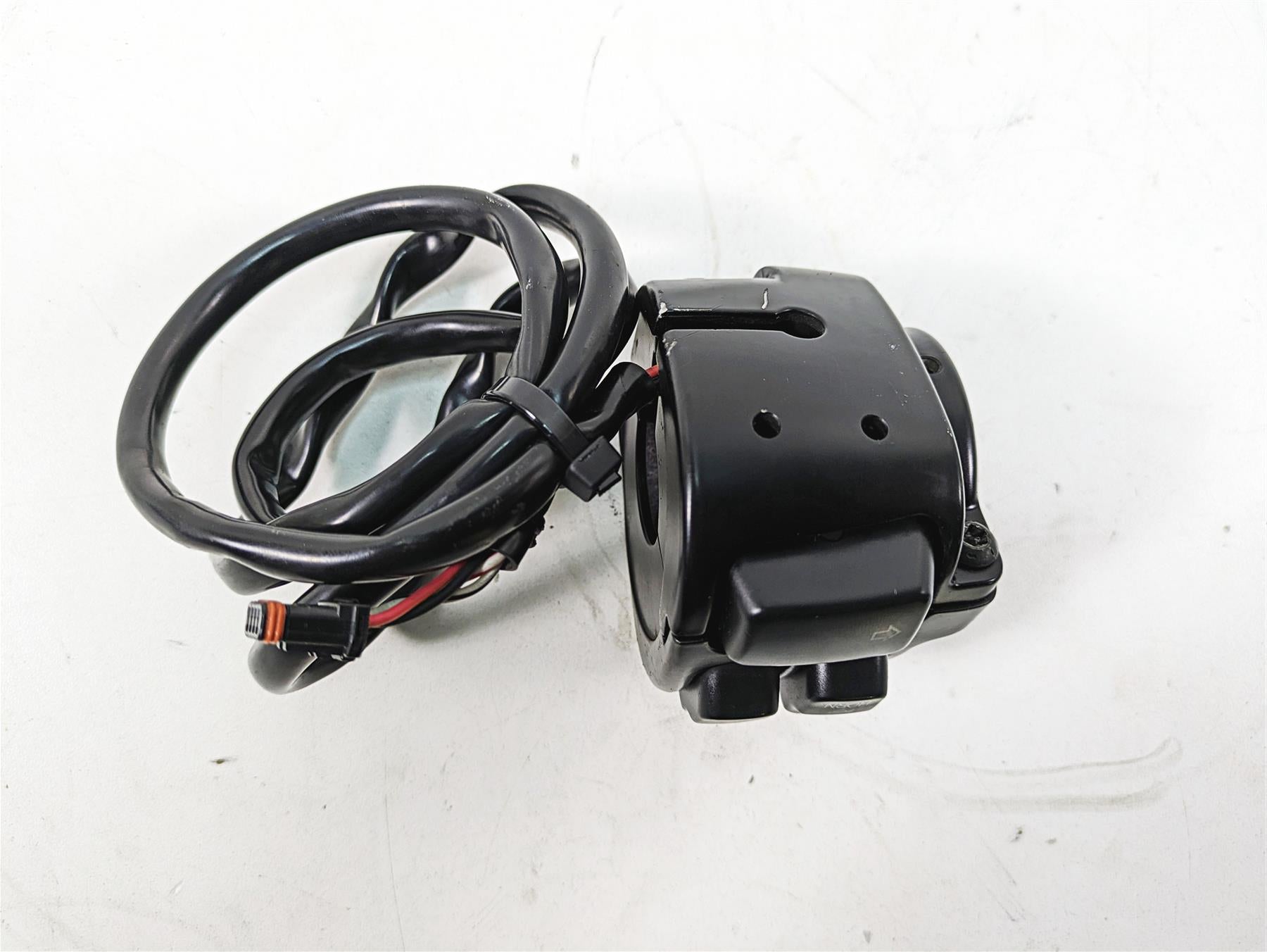 2012 Harley FLD Dyna Switchback Left Turn Signal Blinker Control Switch 72949-12 {{ shop.shopifyCountryName }} - Mototech271
