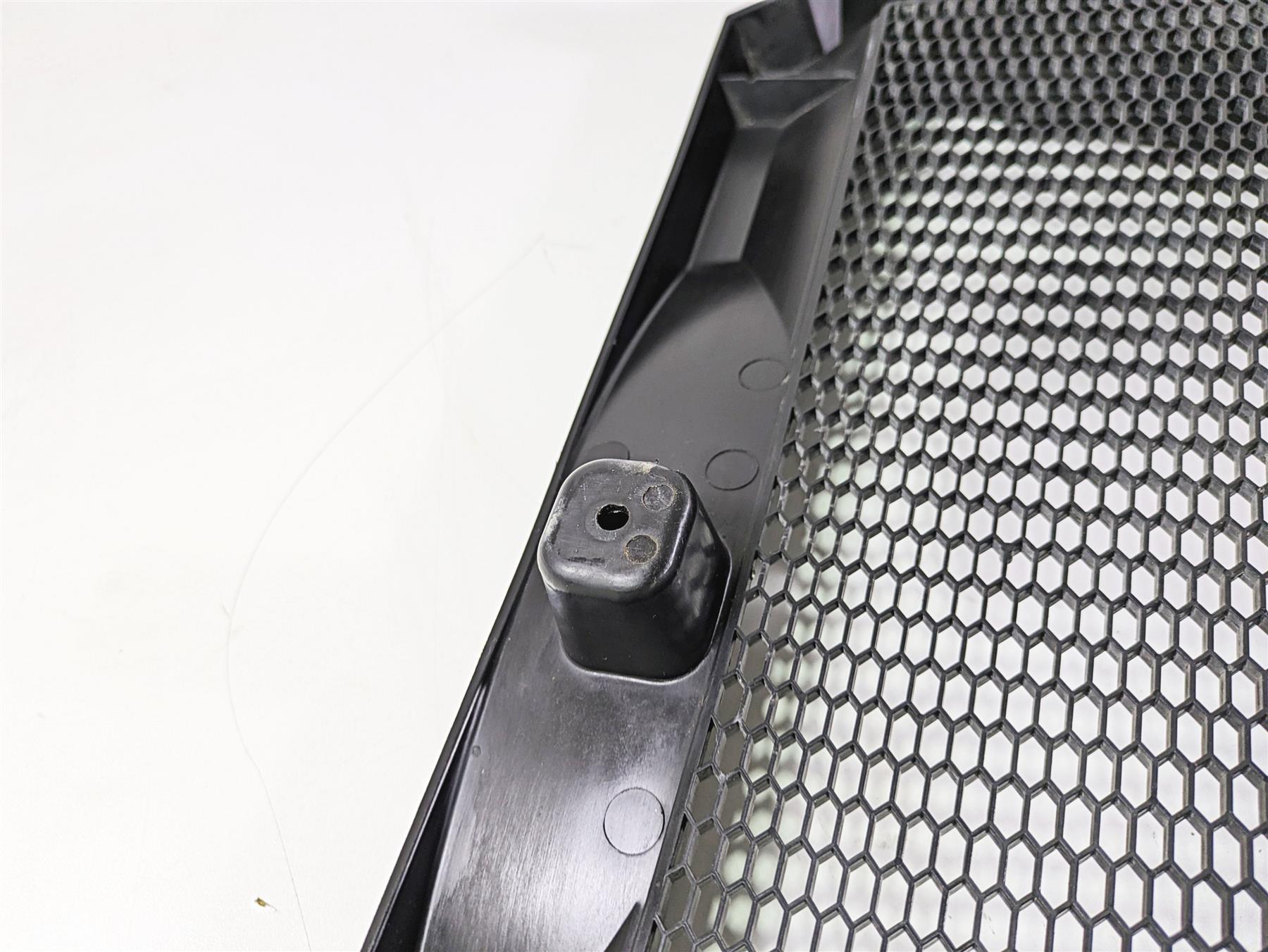 2017 BMW F800GS Adv K75 Radiator Cover Guard Grill Fairing 46638530525 {{ shop.shopifyCountryName }} - Mototech271