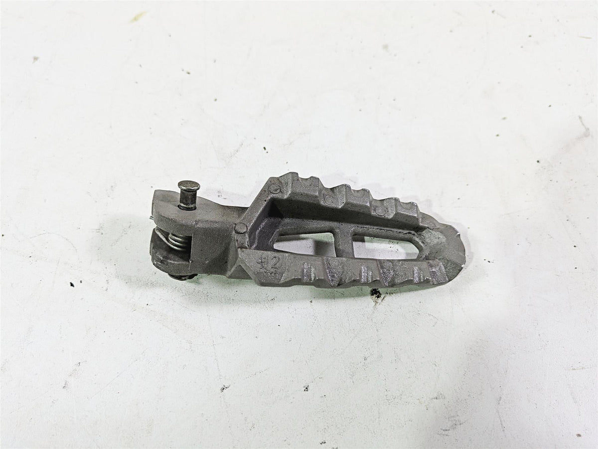2013 Ducati Hyperstrada 821 Right Front Rider Footpeg Peg 46410591AA {{ shop.shopifyCountryName }} - Mototech271