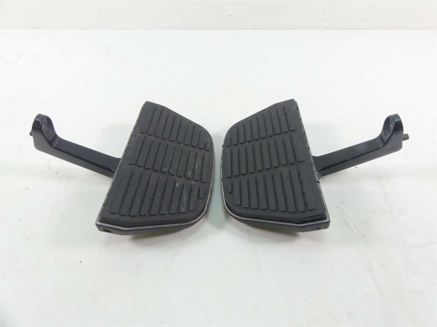 2001 Harley Touring FLHRCI Road King Rear Passenger Floor Board Set 52719-93B {{ shop.shopifyCountryName }} - Mototech271