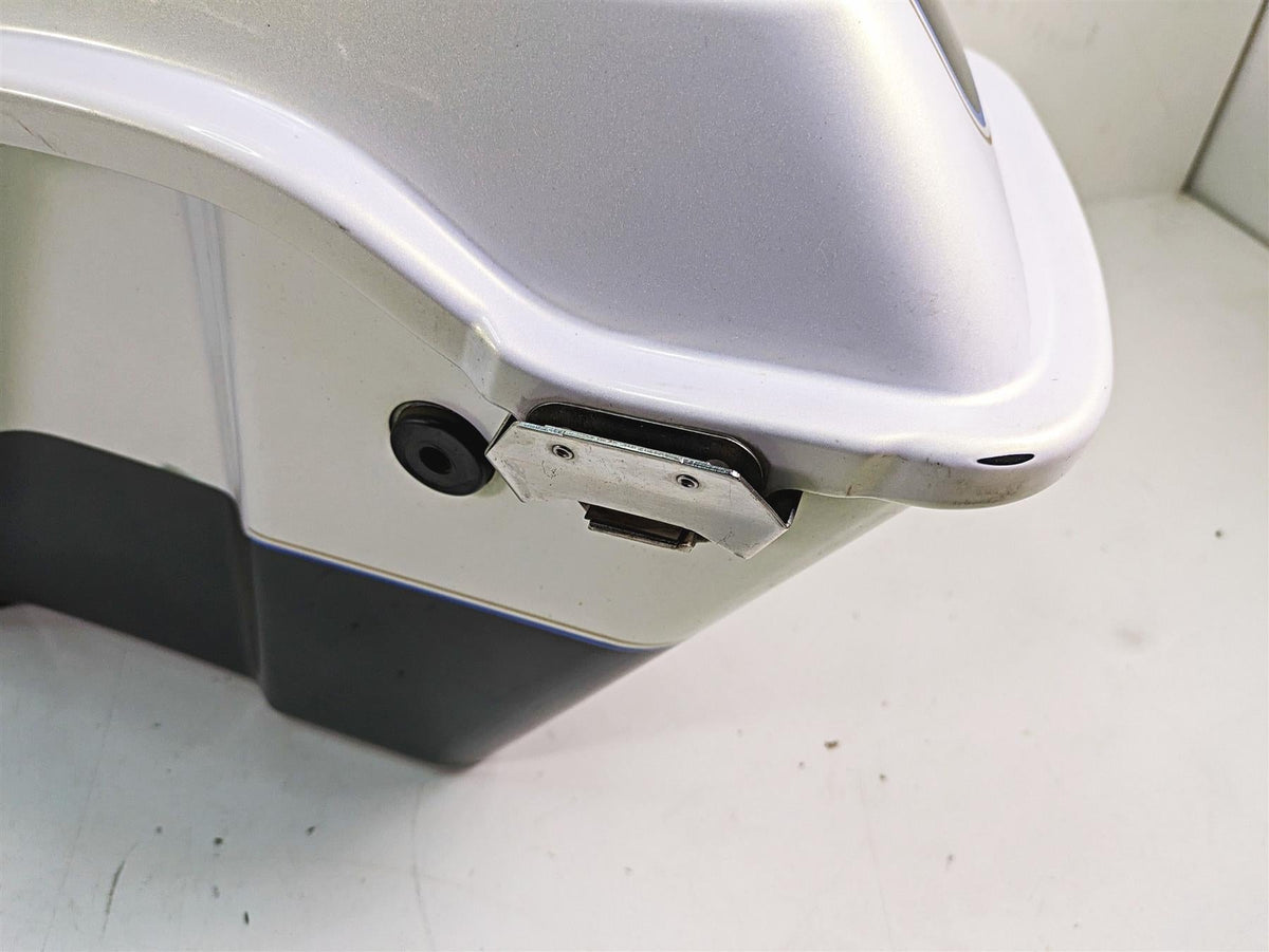2008 Harley FLHTCU Electra Glide Left Right Saddlebag Saddle Bag Set 90752-93 {{ shop.shopifyCountryName }} - Mototech271