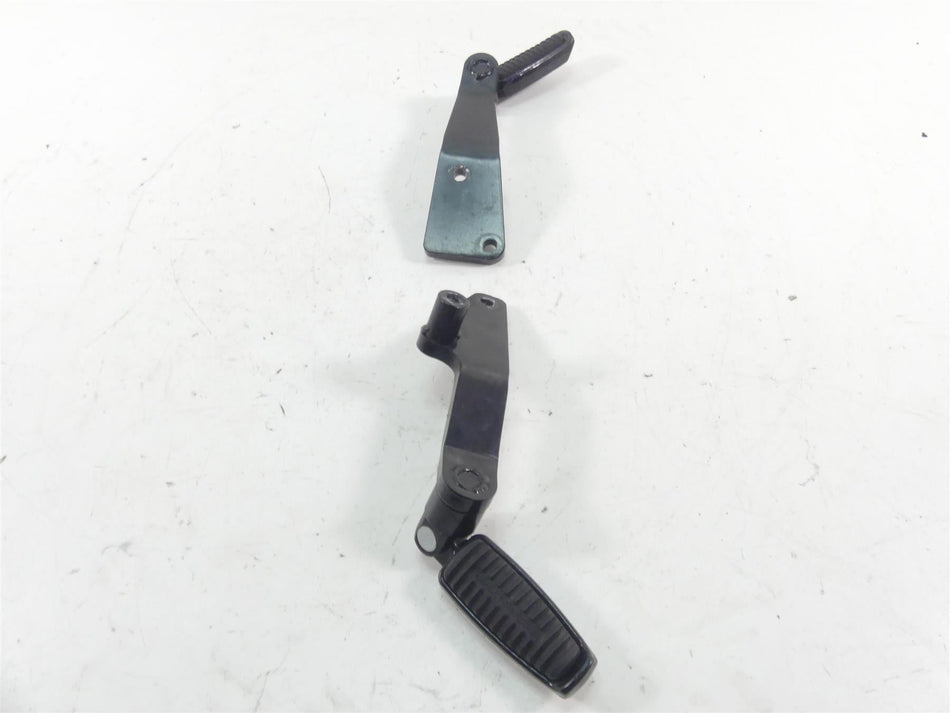 2012 Harley VRSCF Muscle Rod Rear Passenger Footpeg Set 50822-09 50826-09 {{ shop.shopifyCountryName }} - Mototech271