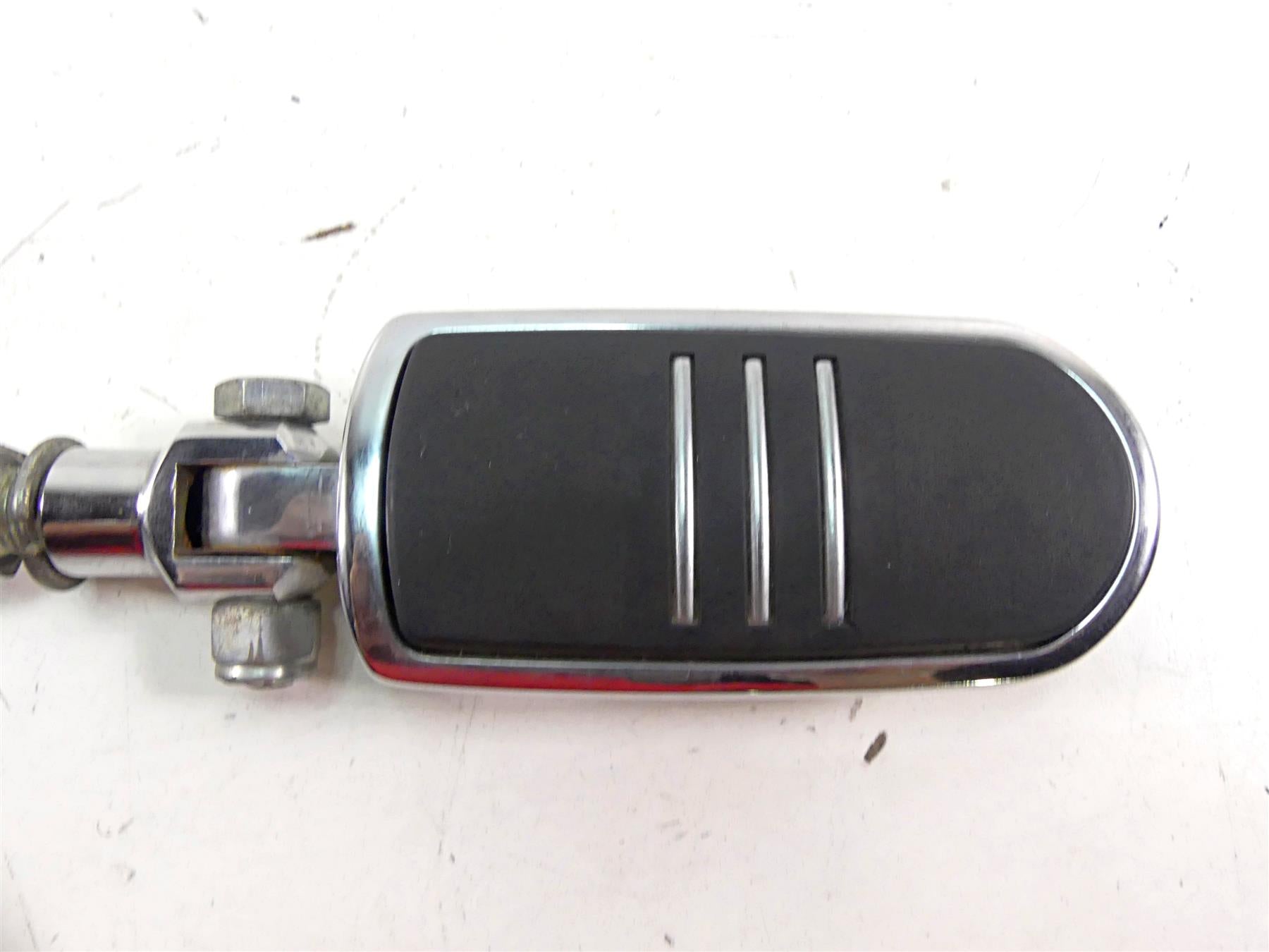 2011 Harley Touring FLTRX Road Glide Highway Foot Peg Foot Rest Set {{ shop.shopifyCountryName }} - Mototech271