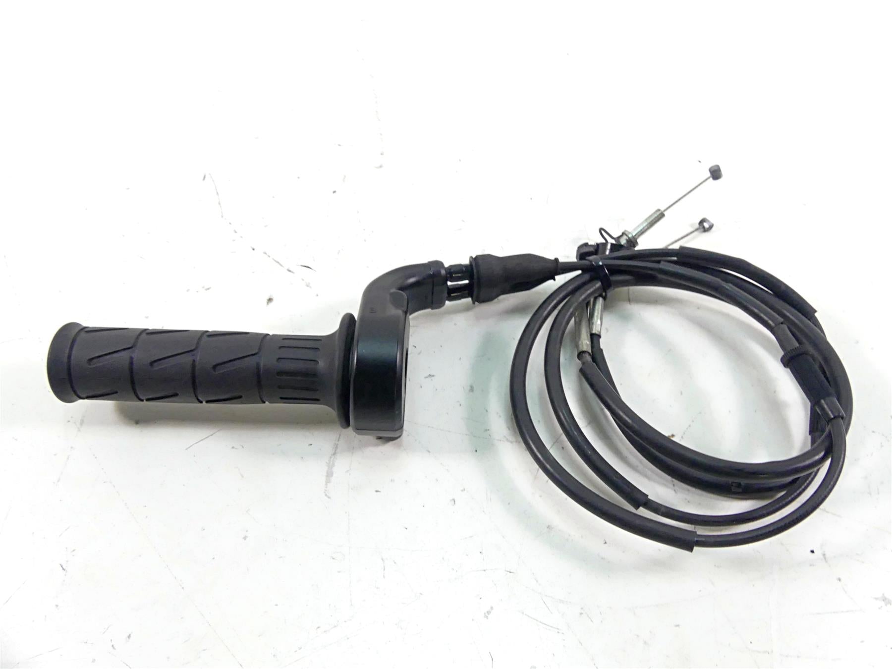 2010 Kawasaki ZX1400 ZX14 R Ninja Throttle Grip & Cables Set 32099-0049 {{ shop.shopifyCountryName }} - Mototech271