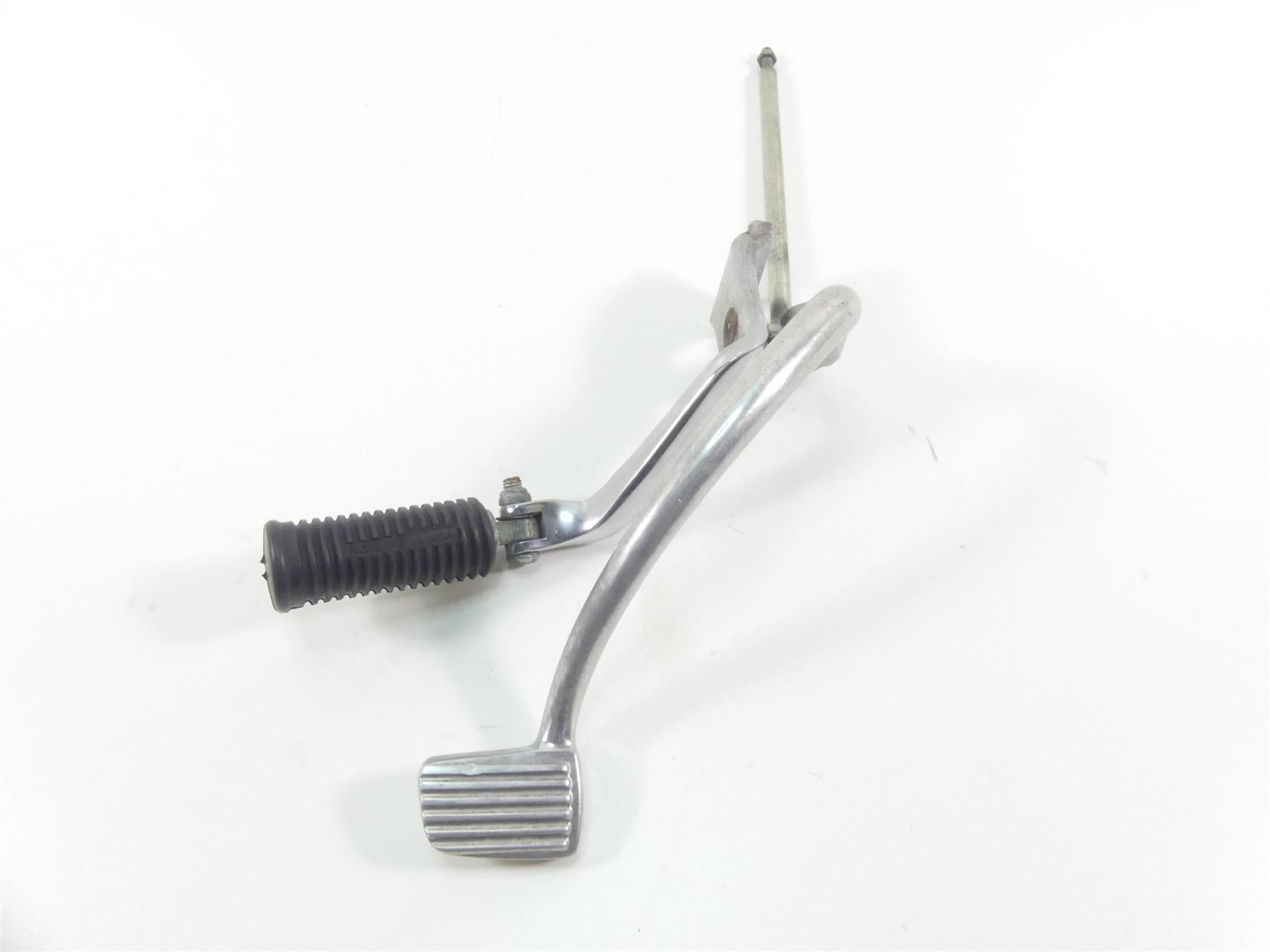 2016 Harley FXDL Dyna Low Rider Right Foot Peg & Brake Pedal Mid Cntrl 50666-07 {{ shop.shopifyCountryName }} - Mototech271
