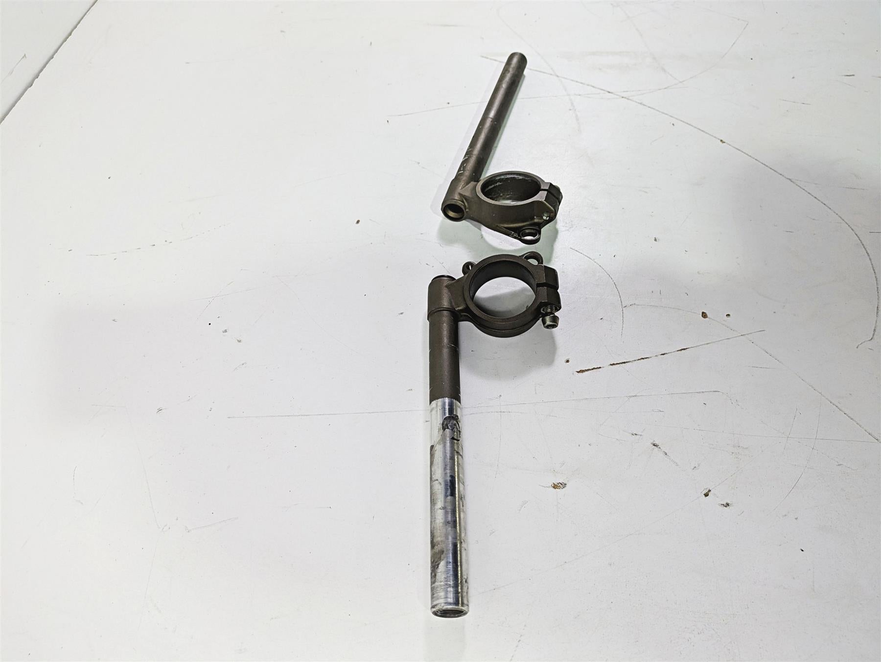 2005 Kawasaki ZX1000 ZX10R Ninja Handlebar Handle Bar Set 46003-0045 46003-0046 {{ shop.shopifyCountryName }} - Mototech271