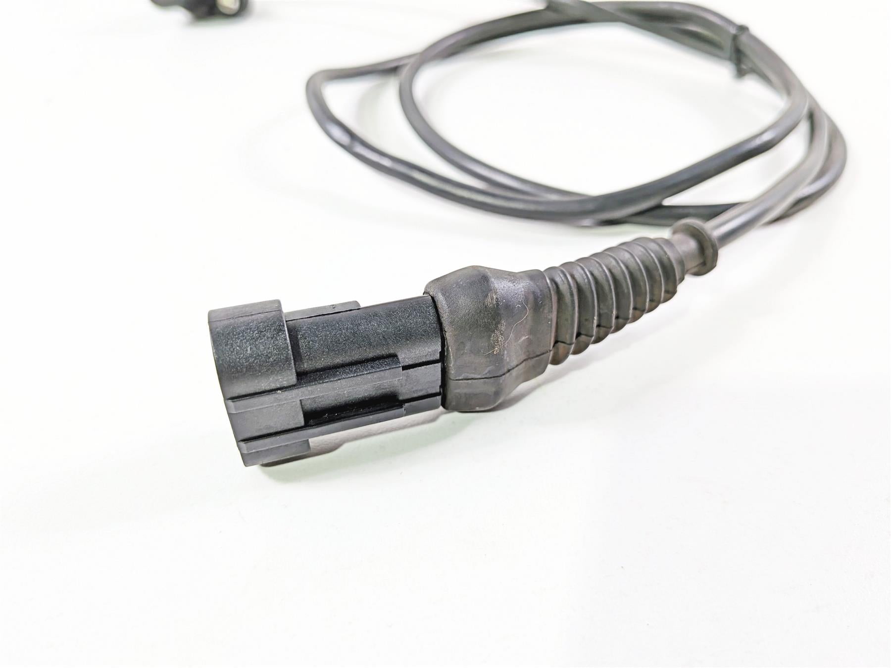 2011 Ducati Streetfighter 1098 S Rear Wheel Speed Sensor 55240373E {{ shop.shopifyCountryName }} - Mototech271