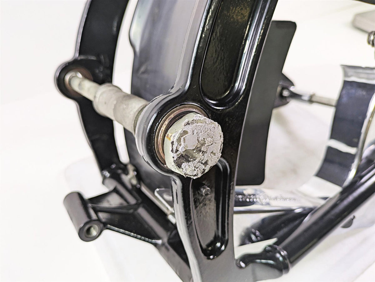 2004 Harley Softail FXSTDI Deuce Rear Swingarm Swing Arm & Covers 47573-00A {{ shop.shopifyCountryName }} - Mototech271