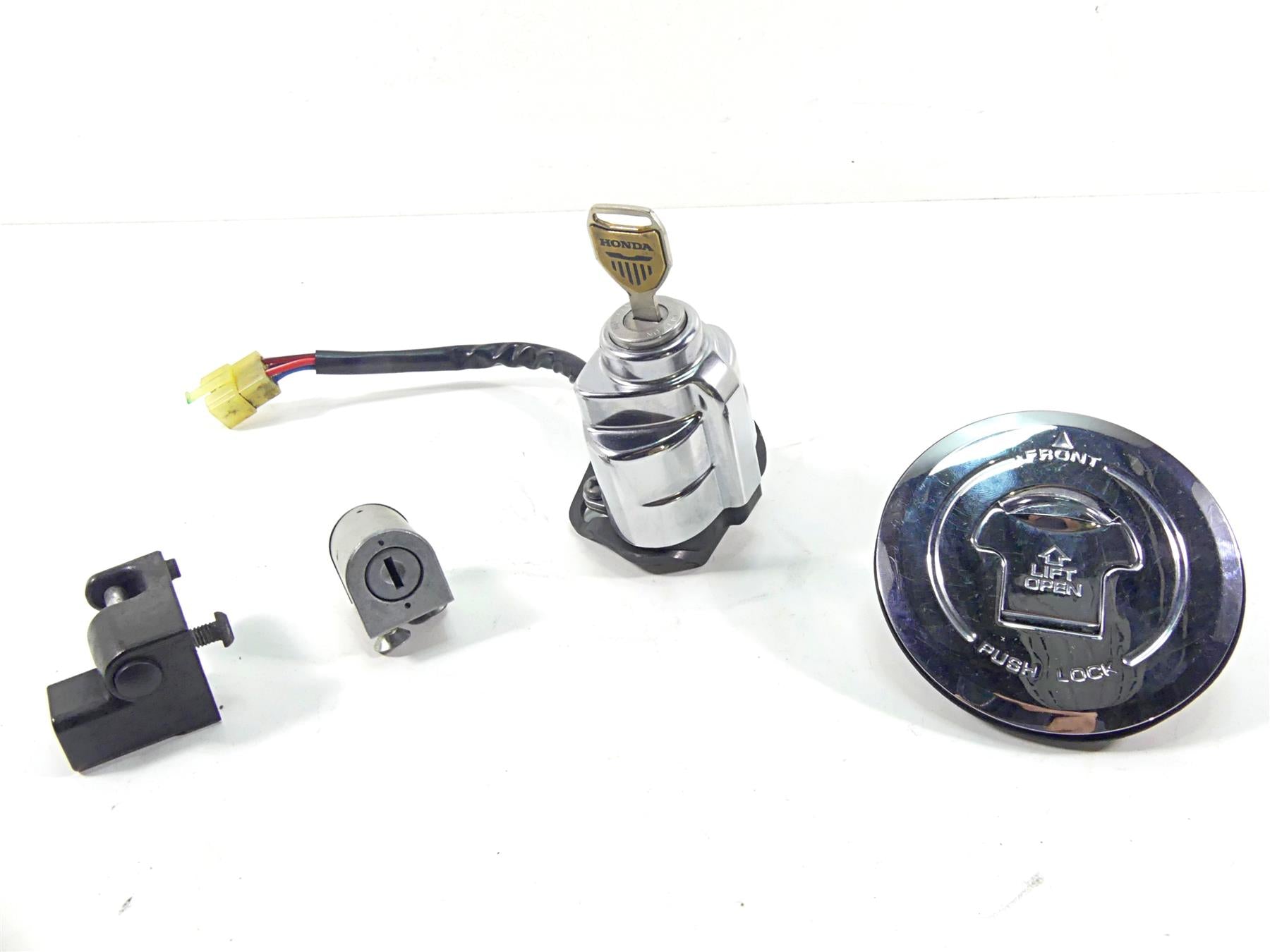 2007 Honda VTX1800 T2 Ignition Switch Key Lock Set 35010-MCV-A20 {{ shop.shopifyCountryName }} - Mototech271