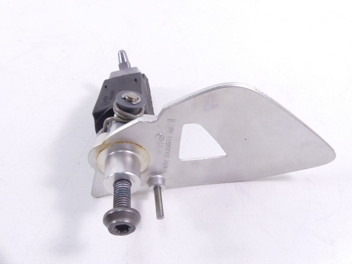 2017 BMW R1200 RT RTW K52 Front Left Footpeg Foot Peg 46718535641/ 46718560383 {{ shop.shopifyCountryName }} - Mototech271