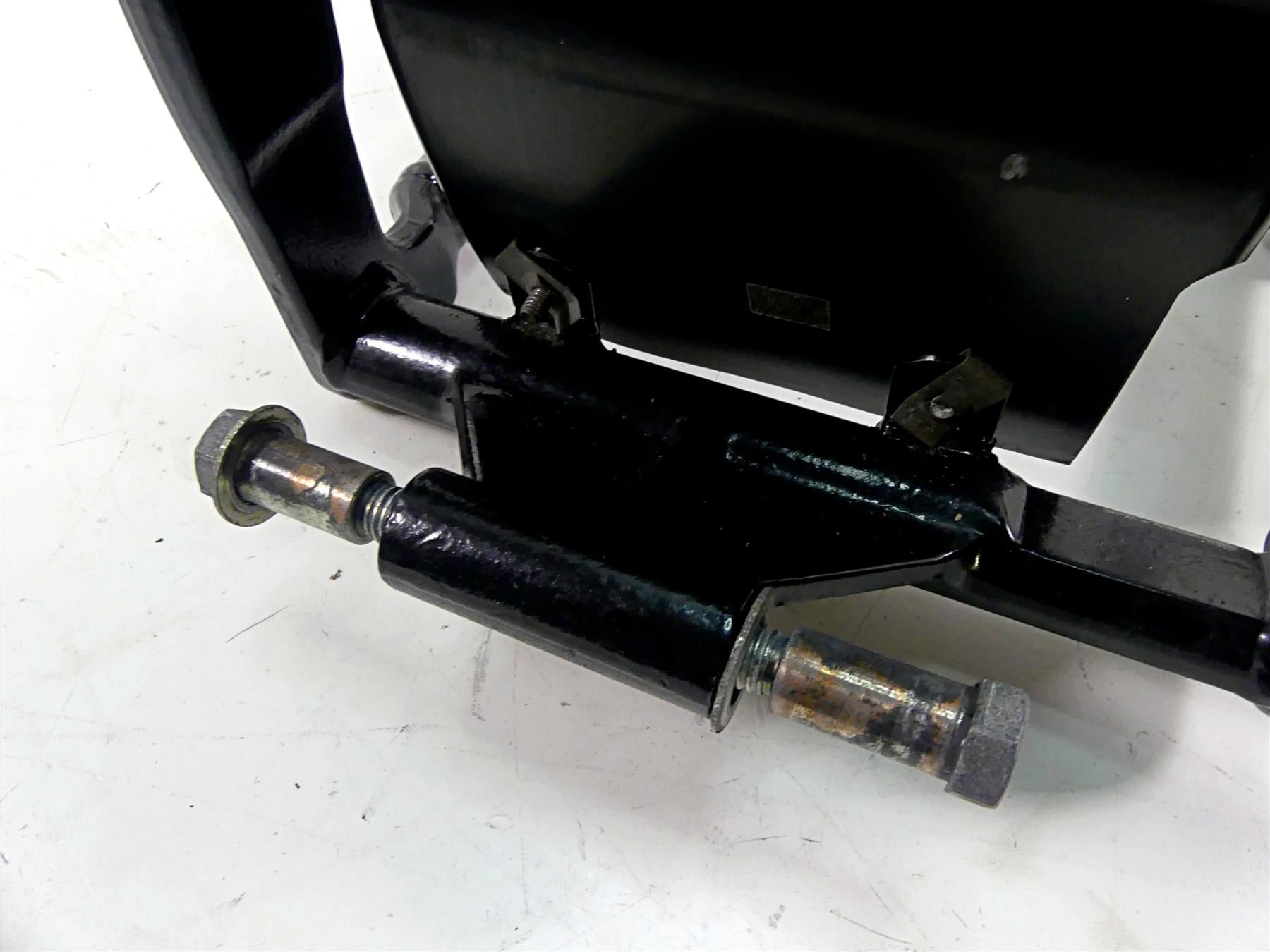 2002 Harley FLSTCI Softail Heritage Rear Swing Arm Swingarm 48746-07 {{ shop.shopifyCountryName }} - Mototech271