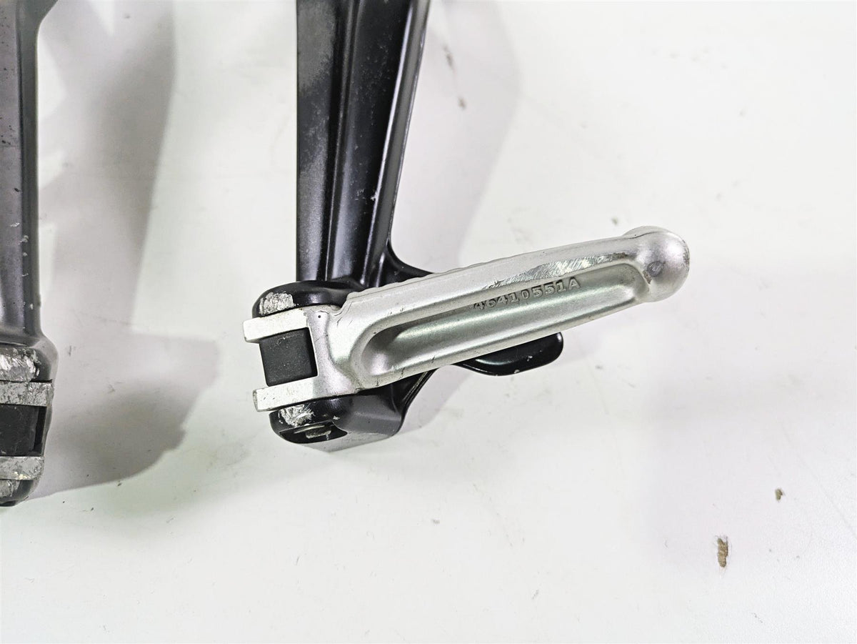 2012 Ducati Streetfighter 848 Rear Passenger Footpeg Set 82411561A 82411571A {{ shop.shopifyCountryName }} - Mototech271