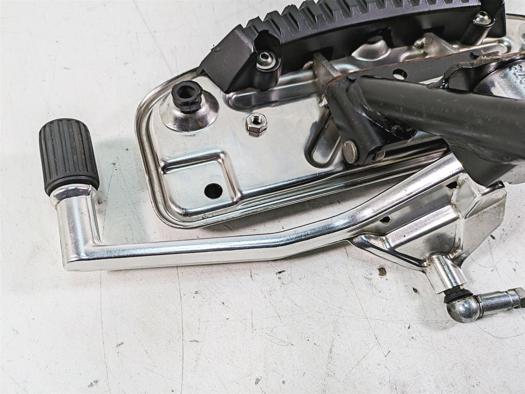 2014 Moto Guzzi California 1400 T Left Front Floorboard & Shifter Lever 887303 {{ shop.shopifyCountryName }} - Mototech271