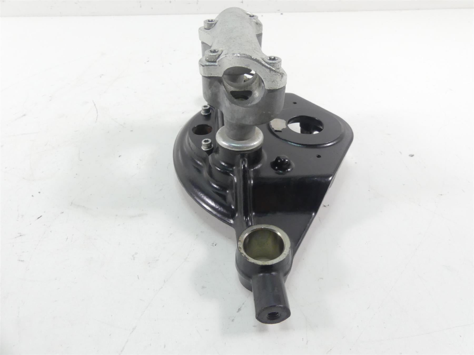 2012 Harley Touring FLHTK Electra Glide Upper Triple Tree + Riser Set 45435-10 {{ shop.shopifyCountryName }} - Mototech271
