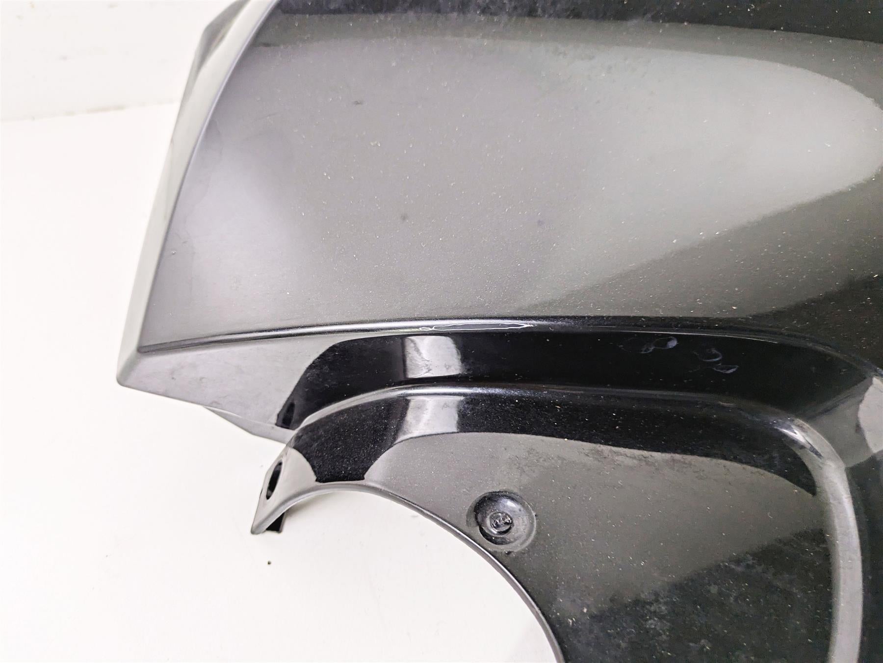 2009 BMW R1200RT K26 Right Main Side Fairing Cover Cowl 46637681054 {{ shop.shopifyCountryName }} - Mototech271