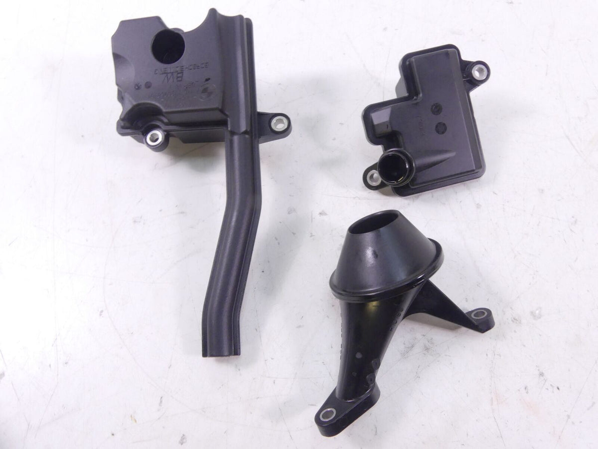 2018 BMW K1600 Bagger Oil Pump Hoses Intake Gears Screw Reservoir Set 1141854840 {{ shop.shopifyCountryName }} - Mototech271
