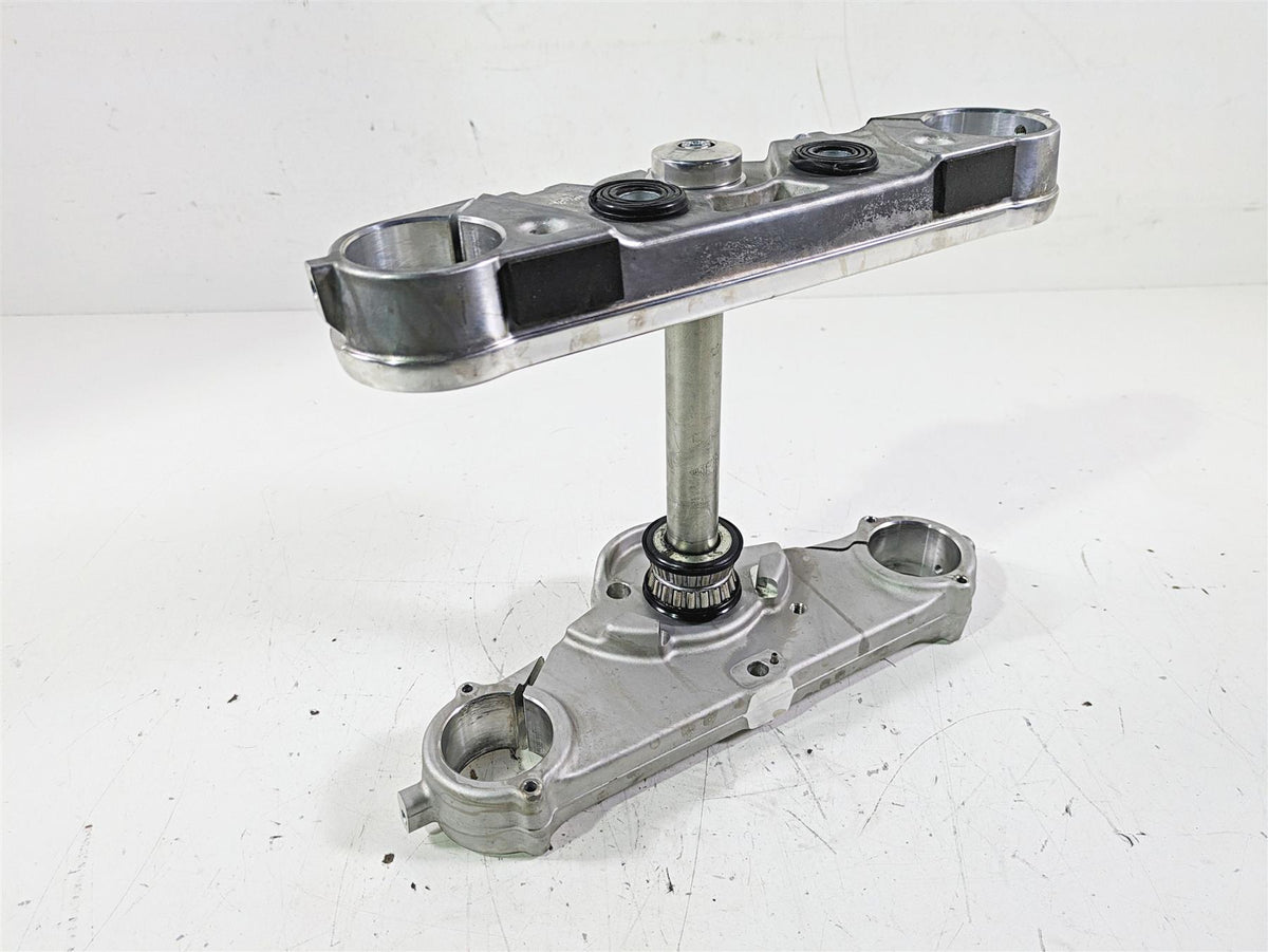 2019 Harley FLHCS Softail Heritage Upper Lower Triple Tree Set 45900181 45900195 {{ shop.shopifyCountryName }} - Mototech271