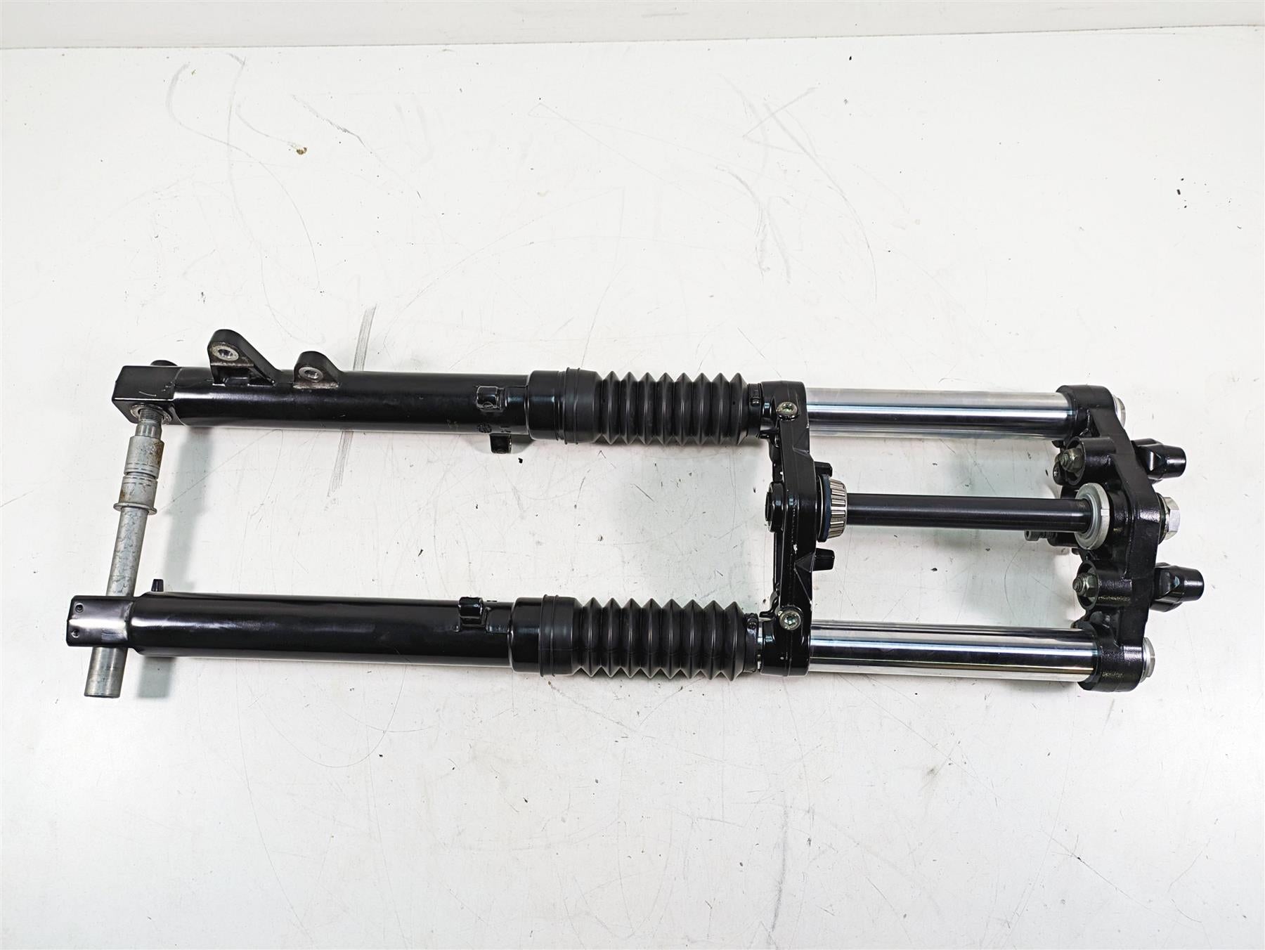 2013  Moto Guzzi V7 750 Stone Straight Front Fork Triple Tree Axle Set 97724R | Mototech271