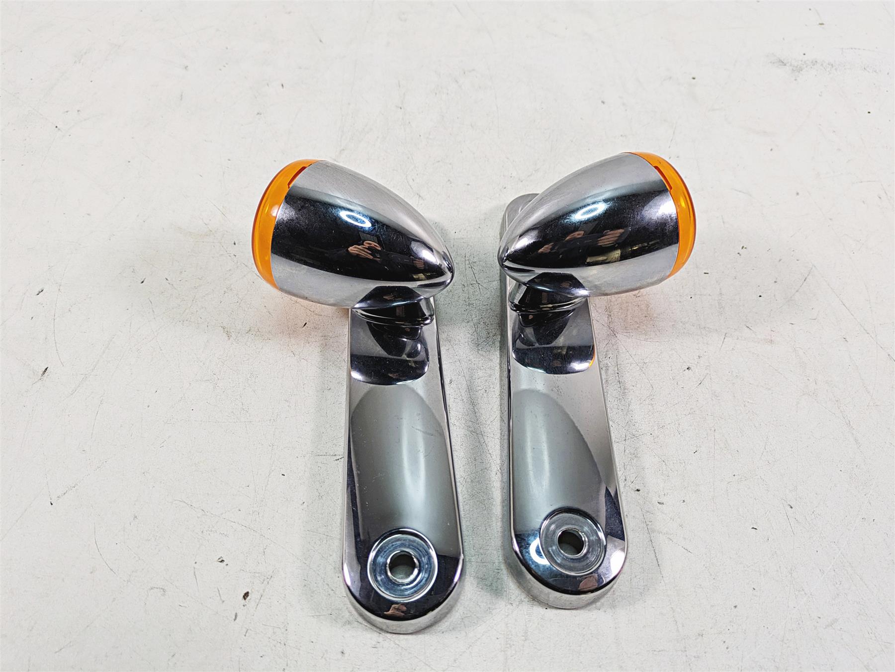 2020 Harley Touring FLHX Street Glide Front Blinker & Mount Set 68000036 {{ shop.shopifyCountryName }} - Mototech271
