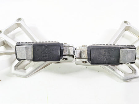 2023 BMW F850GS K81 Rear Passenger Foot Peg Rest Set 46718564829 46718564830 {{ shop.shopifyCountryName }} - Mototech271