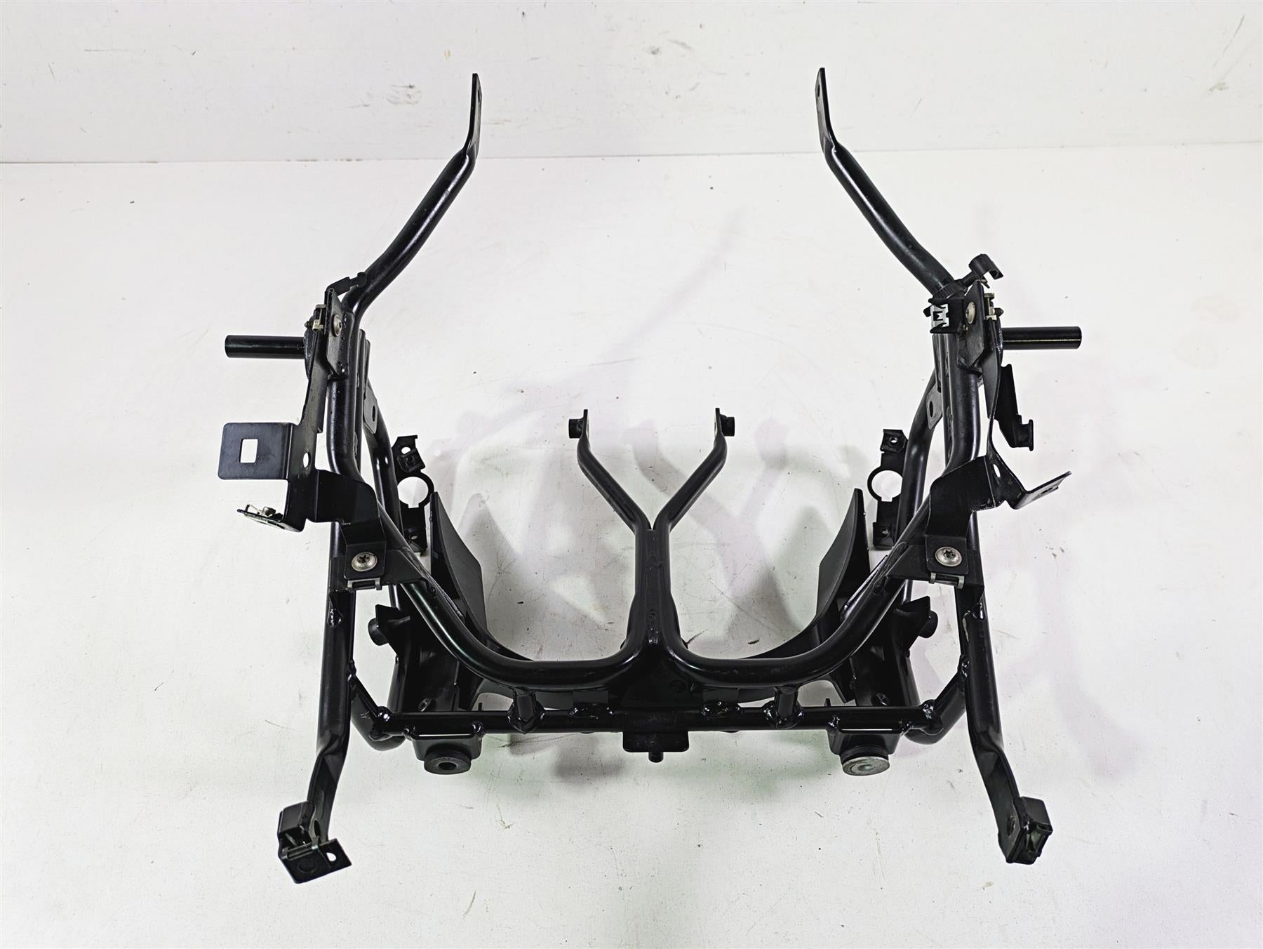 2009 BMW R1200GS K255 Adv Front Fairing Bracket Stay Holder 46637701558 {{ shop.shopifyCountryName }} - Mototech271