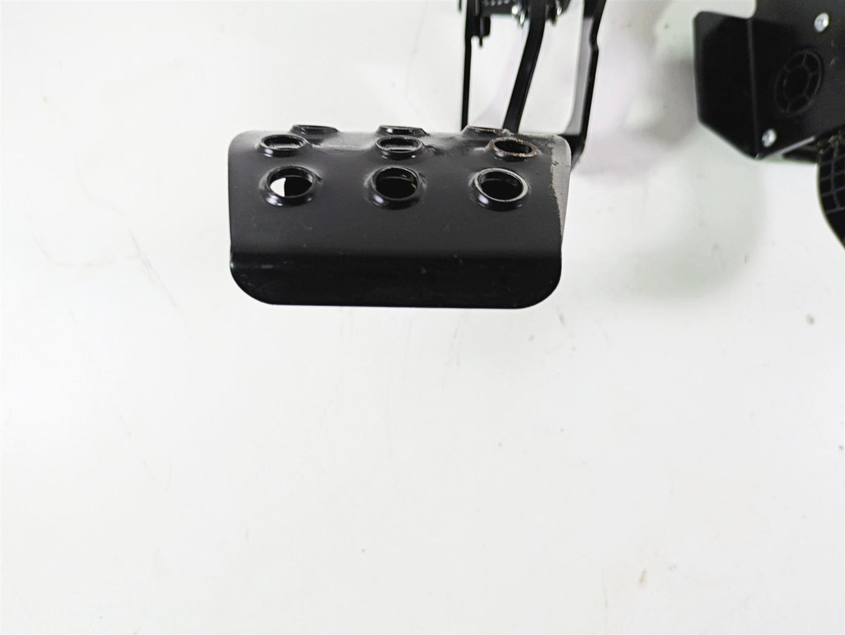 2023 Kawasaki Teryx KRX KRF 1000 C Foot Brake Accelerator Pedal Set 39075-0033 {{ shop.shopifyCountryName }} - Mototech271