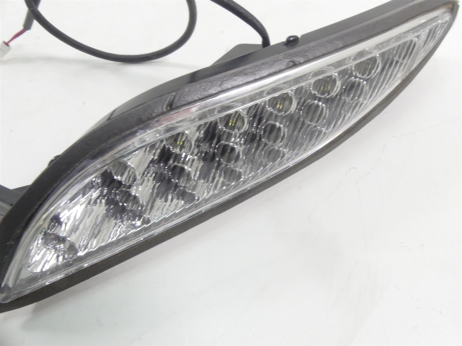 2016 Indian Chieftain Dark Horse Right Front Led Blinker Turn Signal 2412455 {{ shop.shopifyCountryName }} - Mototech271