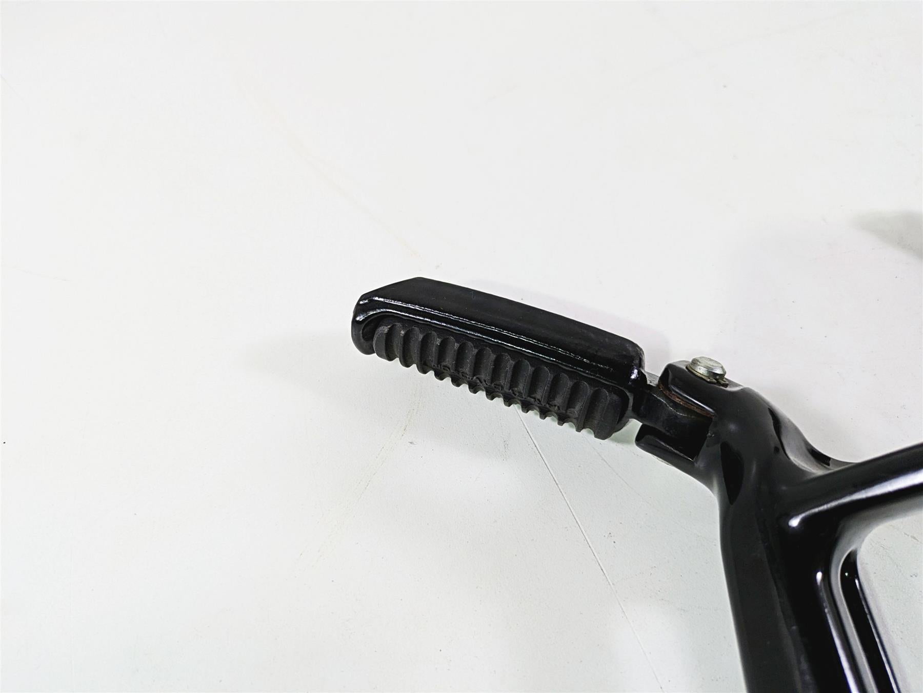 2009 Harley XR1200 Sportster Rear Passenger Foot Peg Rest Set 51049-08 51048-08 {{ shop.shopifyCountryName }} - Mototech271
