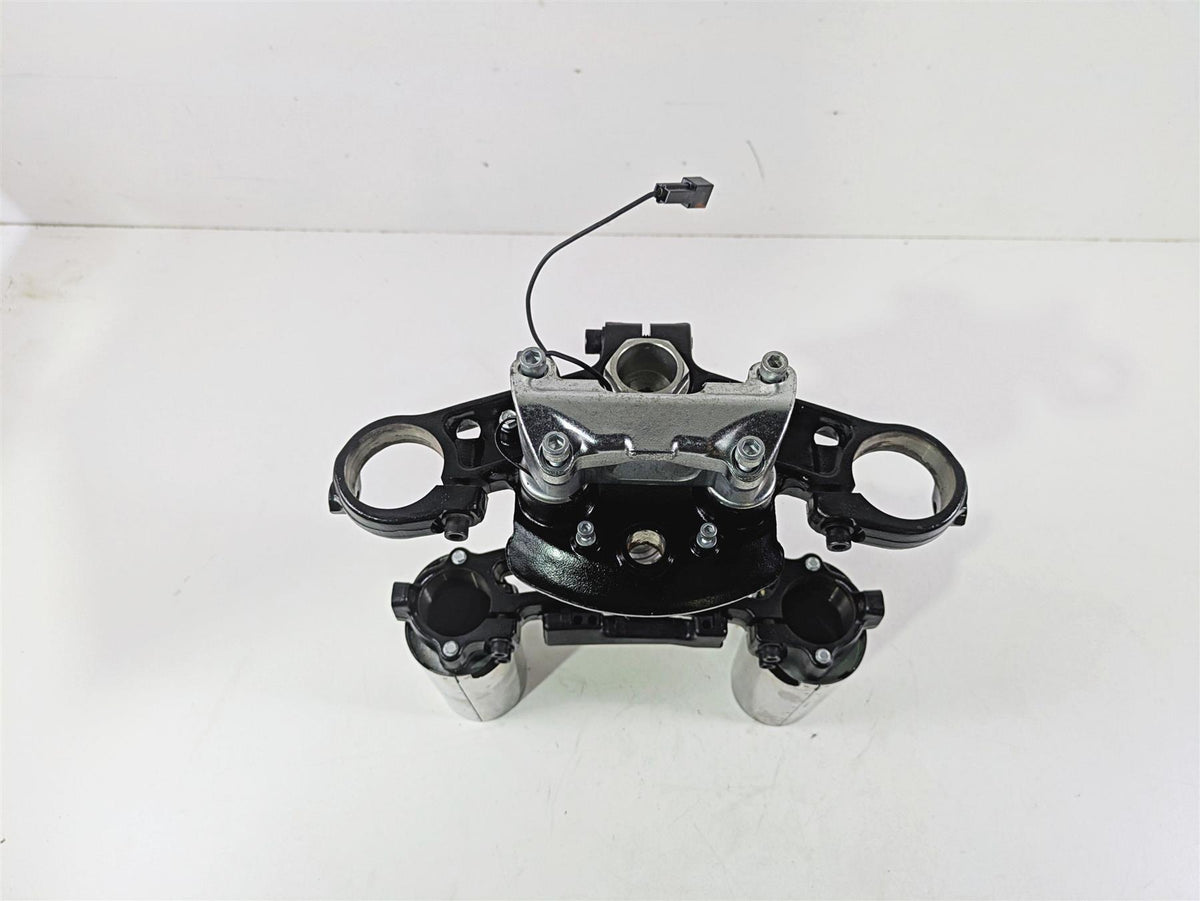 2021 Harley Touring FLTRX Road Glide Upper Lower Triple Tree Set 49mm 45900024 {{ shop.shopifyCountryName }} - Mototech271