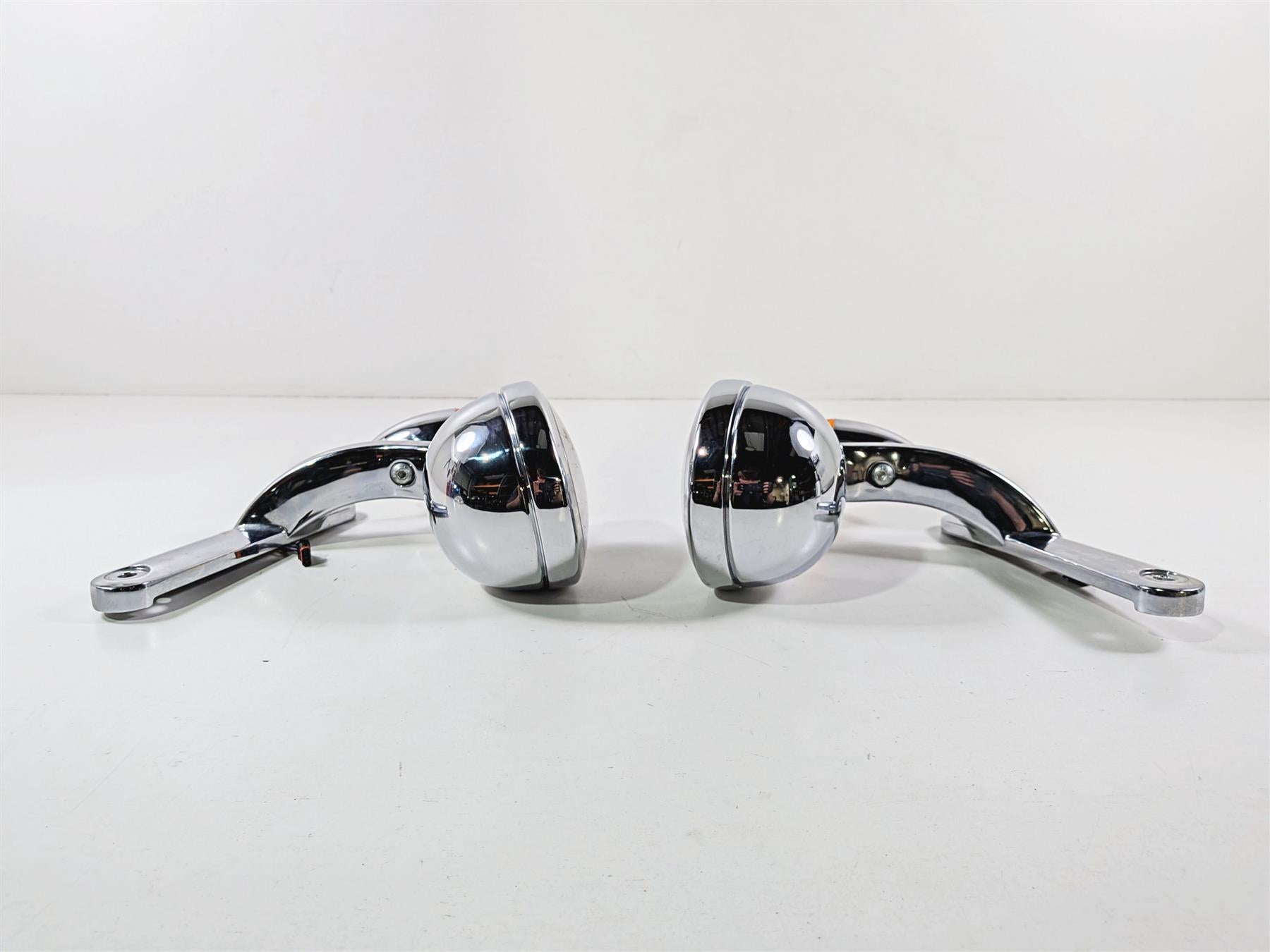 2014 Harley Touring FLHTK Electra Glide Front Spot Light Blinker Set 68000021 68000022-Mototech271