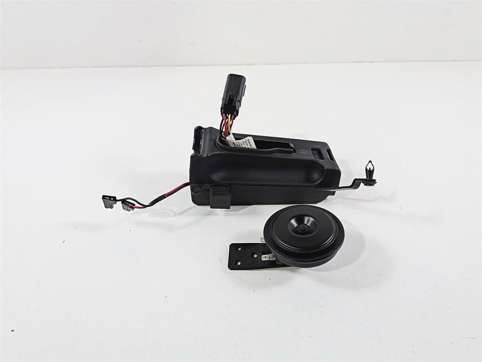 2024 Harley Softail FXLRST Low Rider Horn & Wiring Box Set 69201654 {{ shop.shopifyCountryName }} - Mototech271