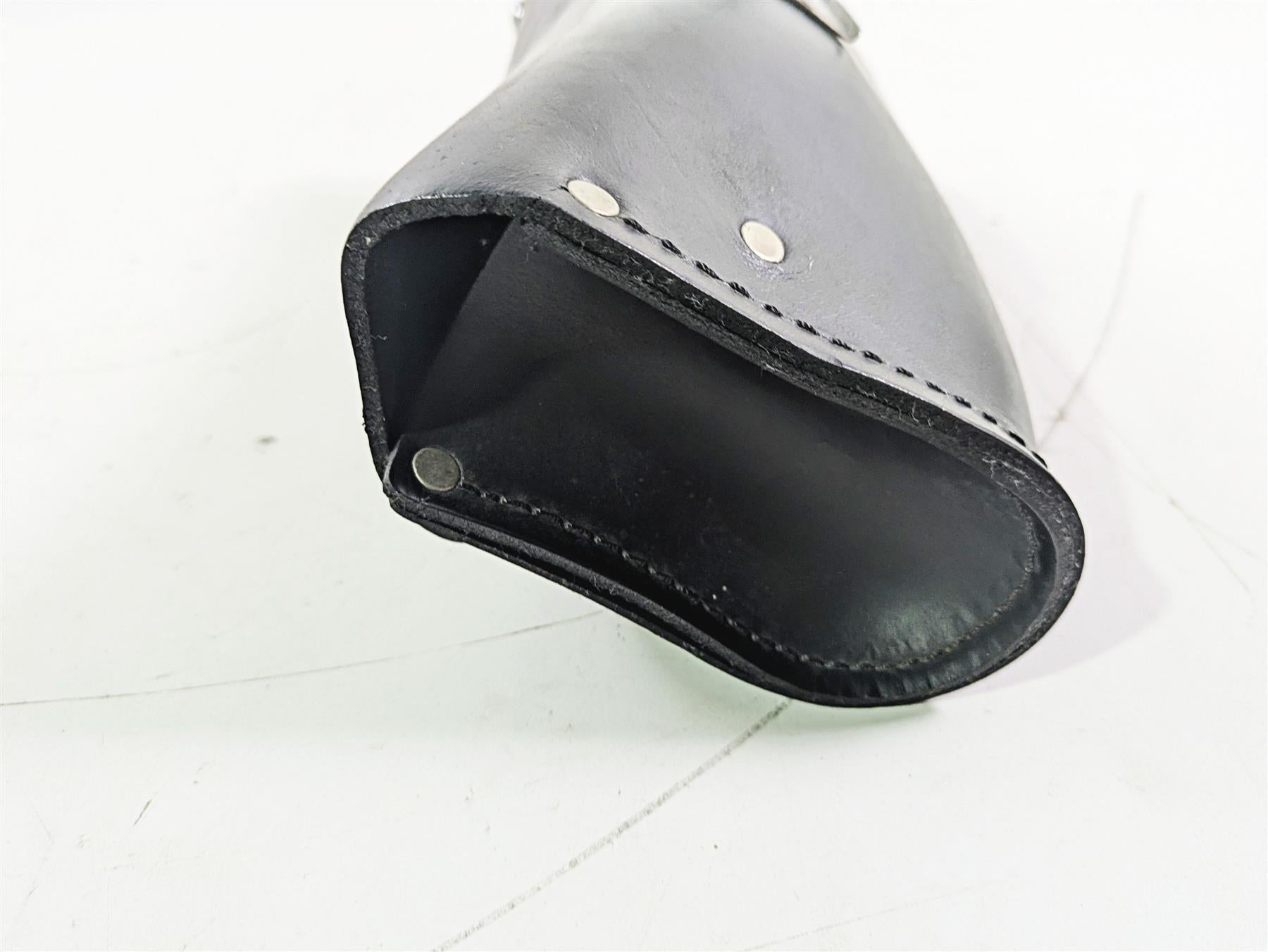 2004 Harley Softail FLSTF Fat Boy Windshield Leather Bag {{ shop.shopifyCountryName }} - Mototech271
