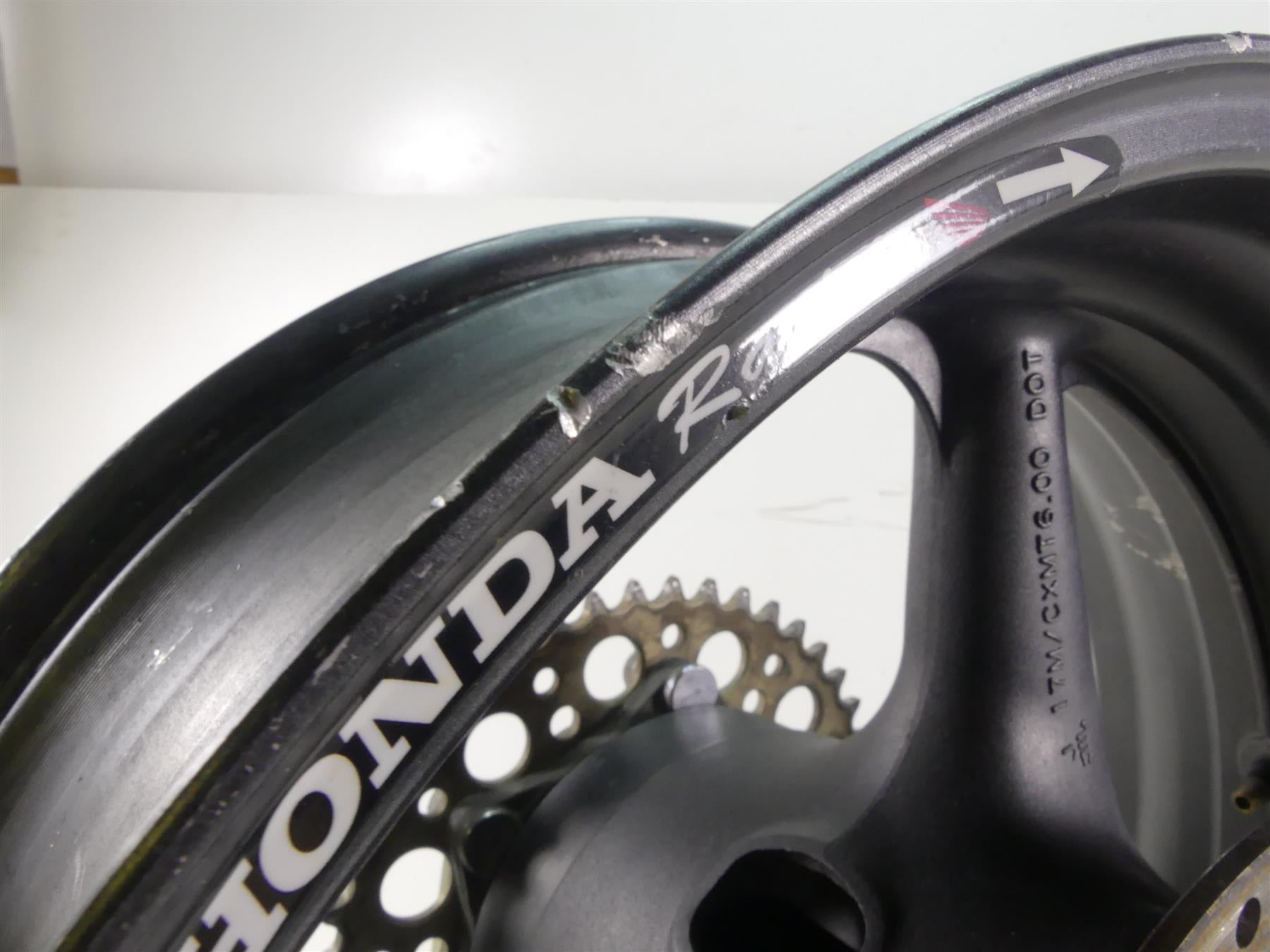 2004 Honda CBR1000RR SC57 Straight 17x6 Rear Wheel Rim 42650-MEL-D20ZC {{ shop.shopifyCountryName }} - Mototech271