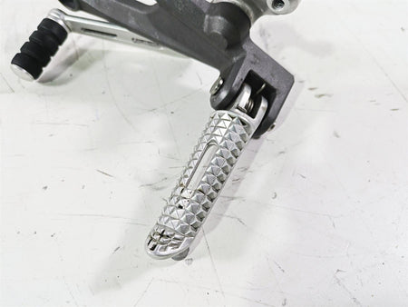 2020 Triumph Daytona 765 Moto2 Left Rider Footpeg & Shifter T2083381 T2082931 {{ shop.shopifyCountryName }} - Mototech271