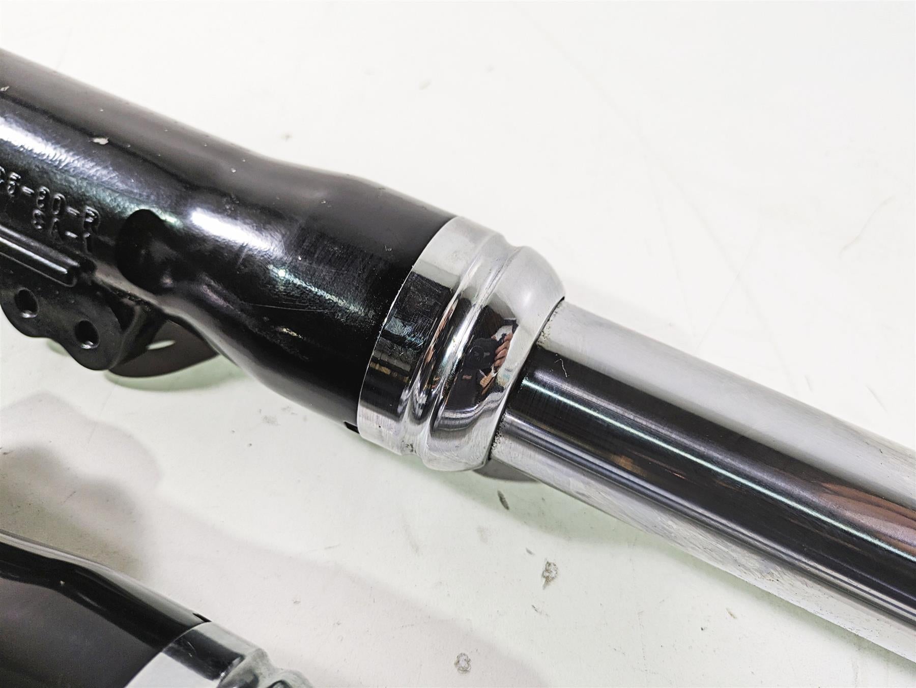 2017 Harley Dyna FXDB Street Bob Showa 49mm Front Fork Leg Set 45400034 45400033 {{ shop.shopifyCountryName }} - Mototech271