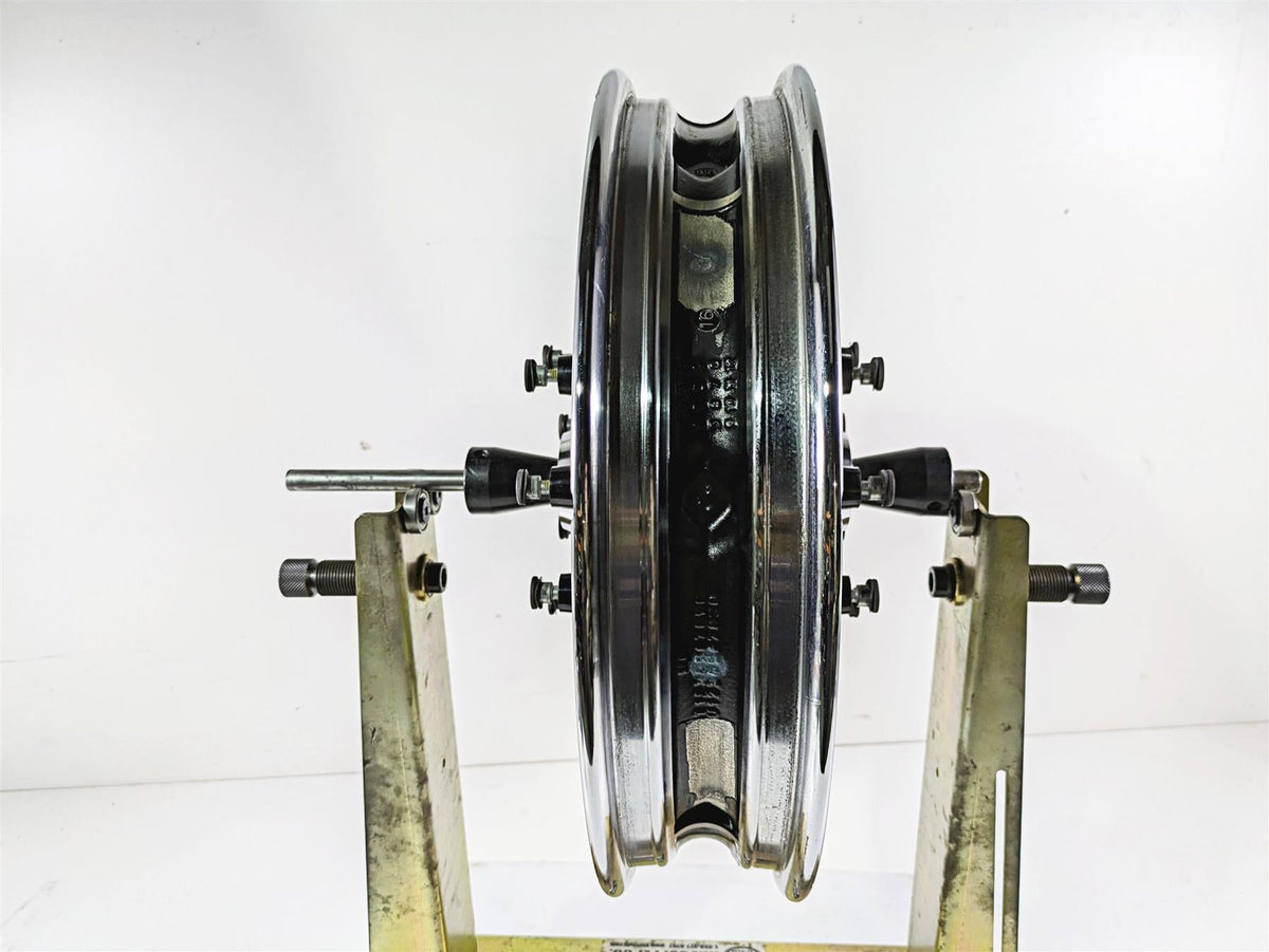 2017 Harley Touring FLHTKSE CVO E-Glide 17x3 Front Wheel 7-Spk Slicer 43300441 {{ shop.shopifyCountryName }} - Mototech271