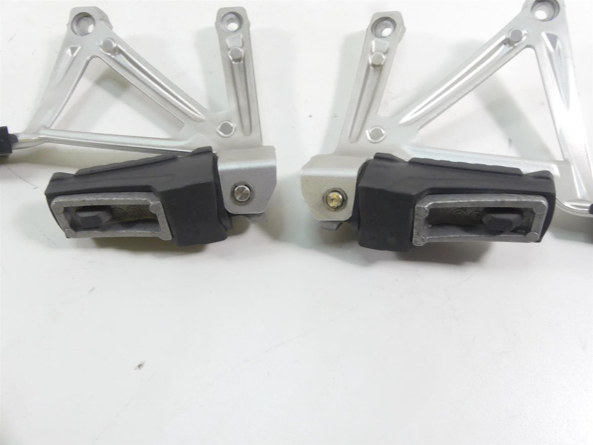 2014 BMW R1200GS K50 Rear Passenger Pillion Footpeg Foot Peg Set 46718526741 {{ shop.shopifyCountryName }} - Mototech271